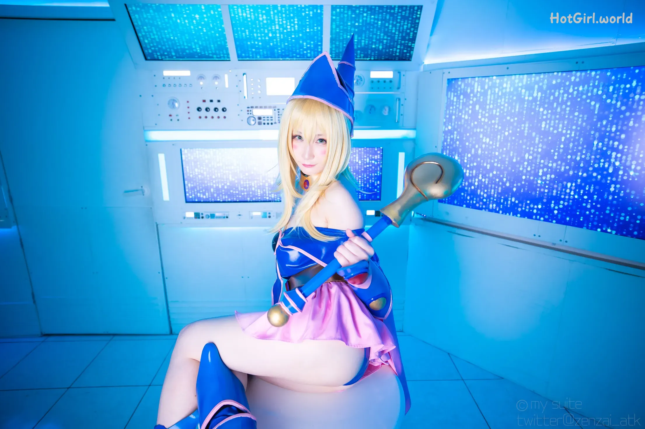 Coser-Atsuki-Magician-of-Sweet-Chaos-hotgirl.world-128.webp