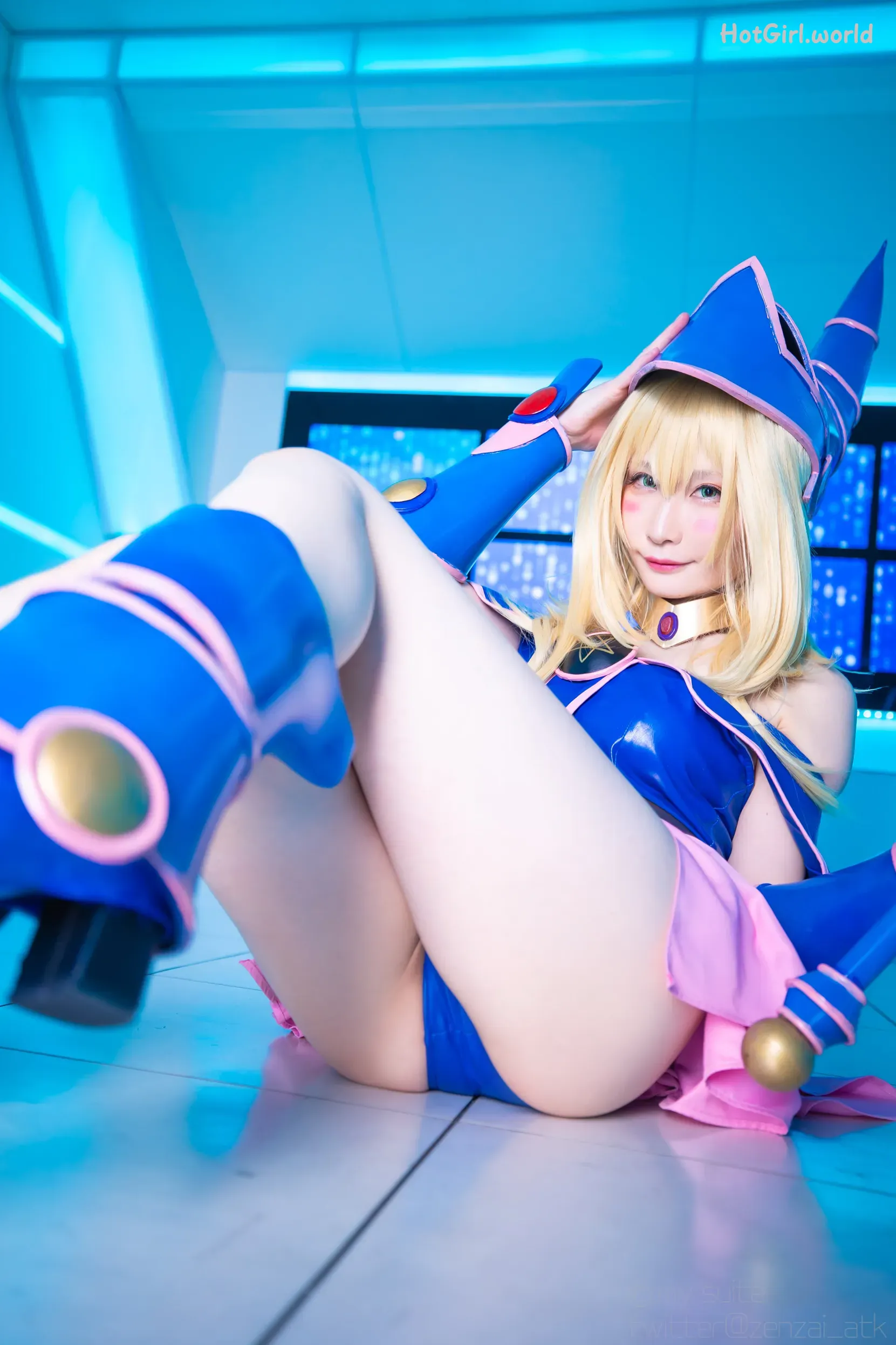 Coser-Atsuki-Magician-of-Sweet-Chaos-hotgirl.world-186.webp