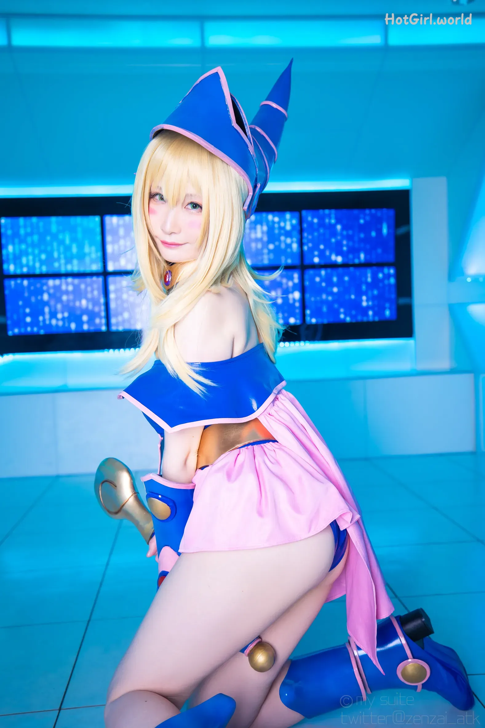 Coser-Atsuki-Magician-of-Sweet-Chaos-hotgirl.world-193.webp
