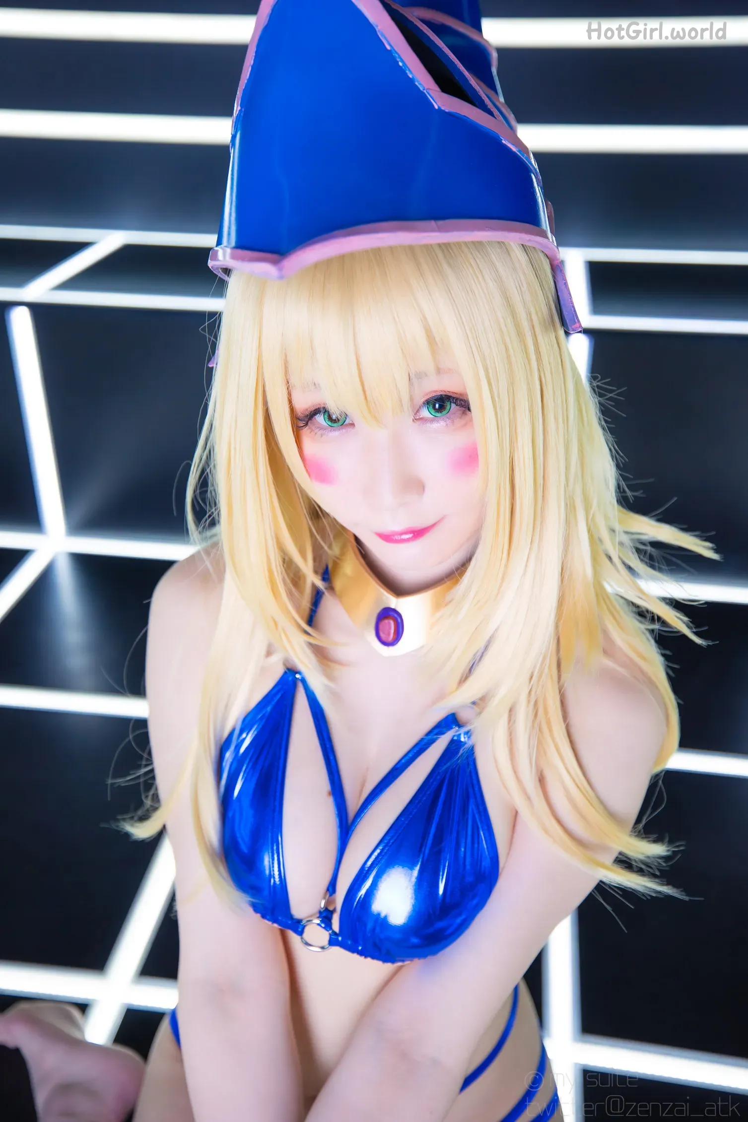 Coser-Atsuki-Magician-of-Sweet-Chaos-hotgirl.world-228.webp