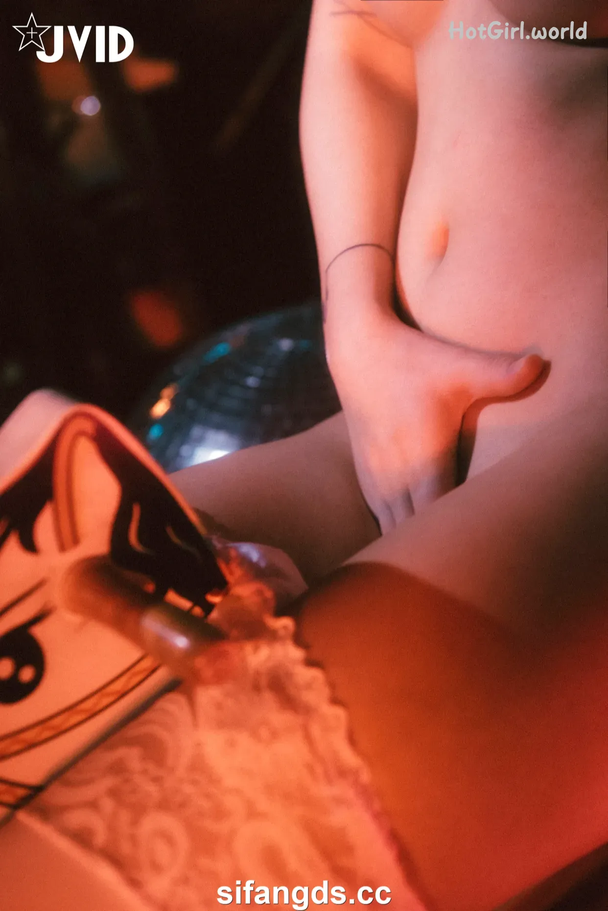 JVID-Yue-tai-ni-Tiny-hotgirl.world-070.webp