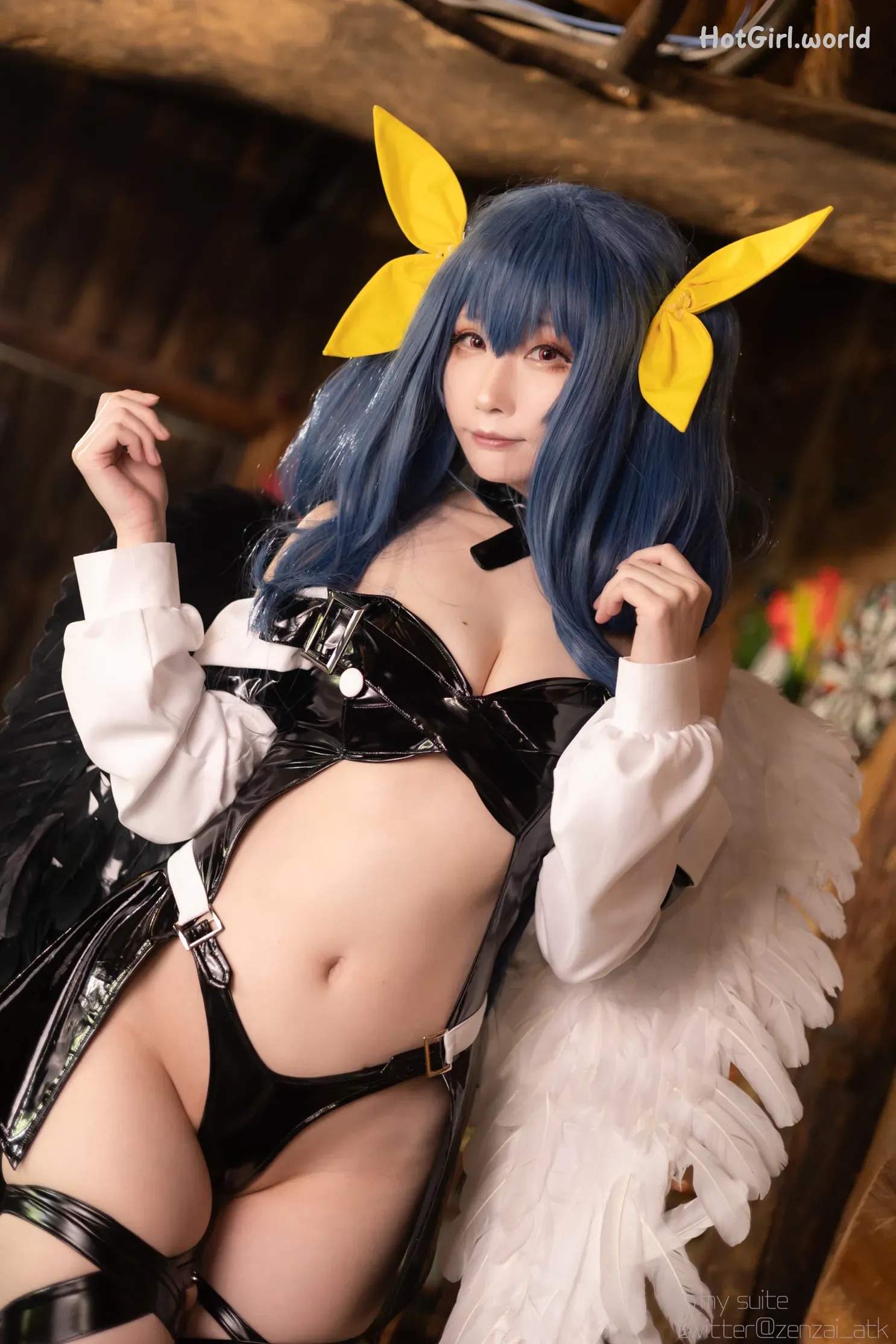 Coser-Atsuki-SUITE-DECEMBER-hotgirl.world-094.webp