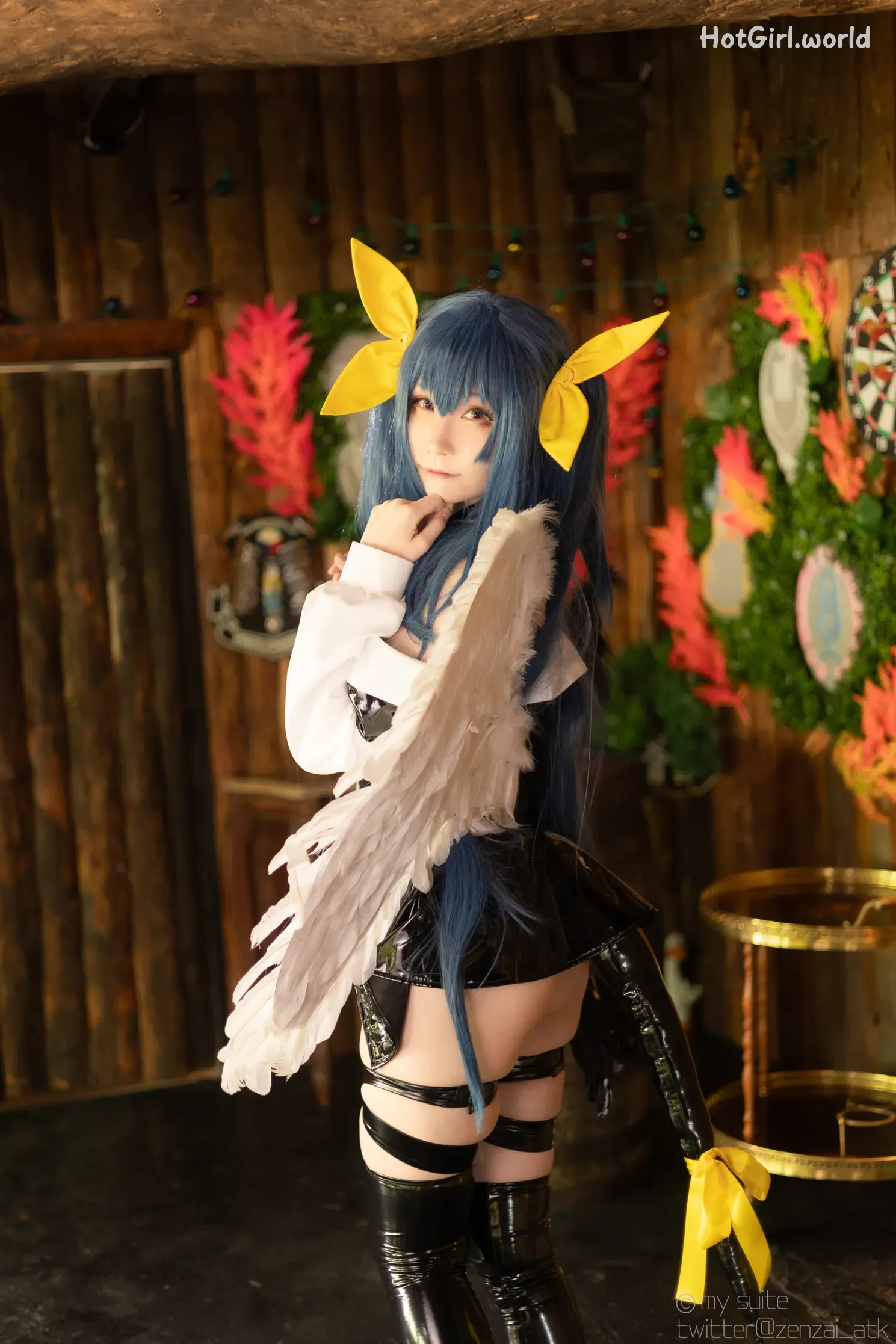 Coser-Atsuki-SUITE-DECEMBER-hotgirl.world-098.webp