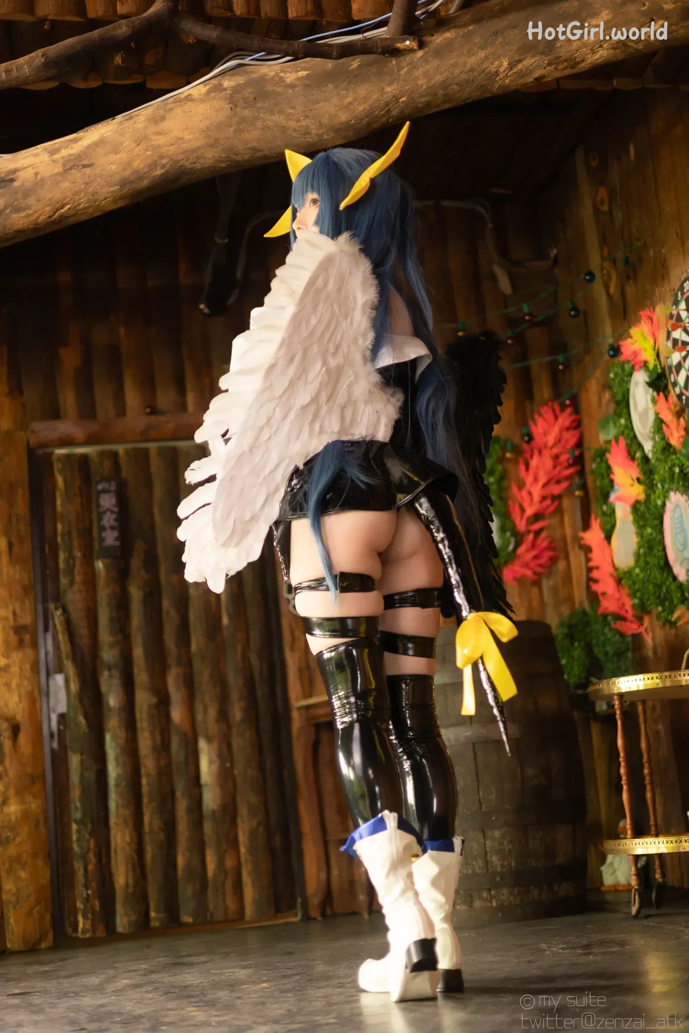 Coser-Atsuki-SUITE-DECEMBER-hotgirl.world-099.webp