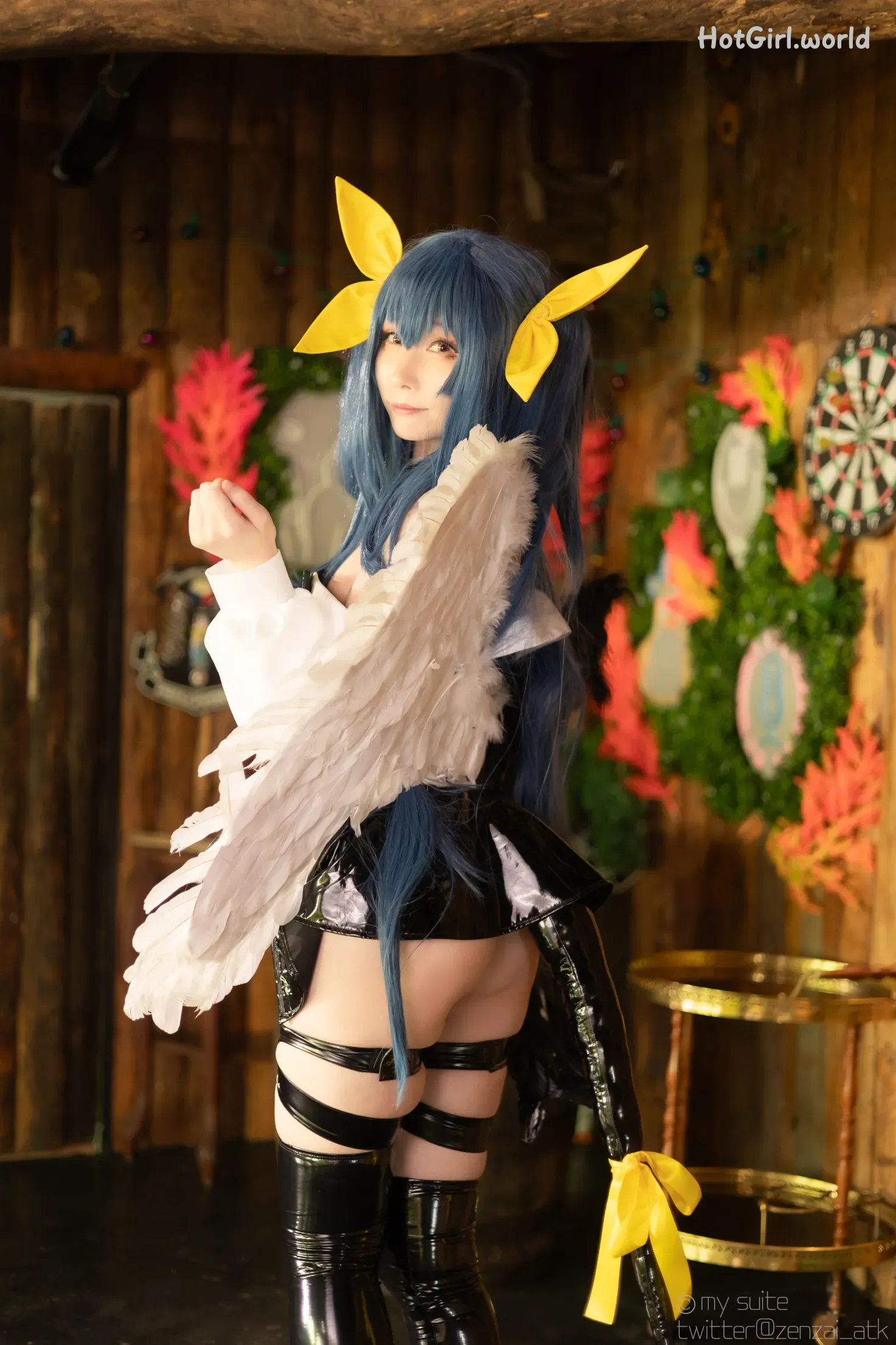 Coser-Atsuki-SUITE-DECEMBER-hotgirl.world-100.webp