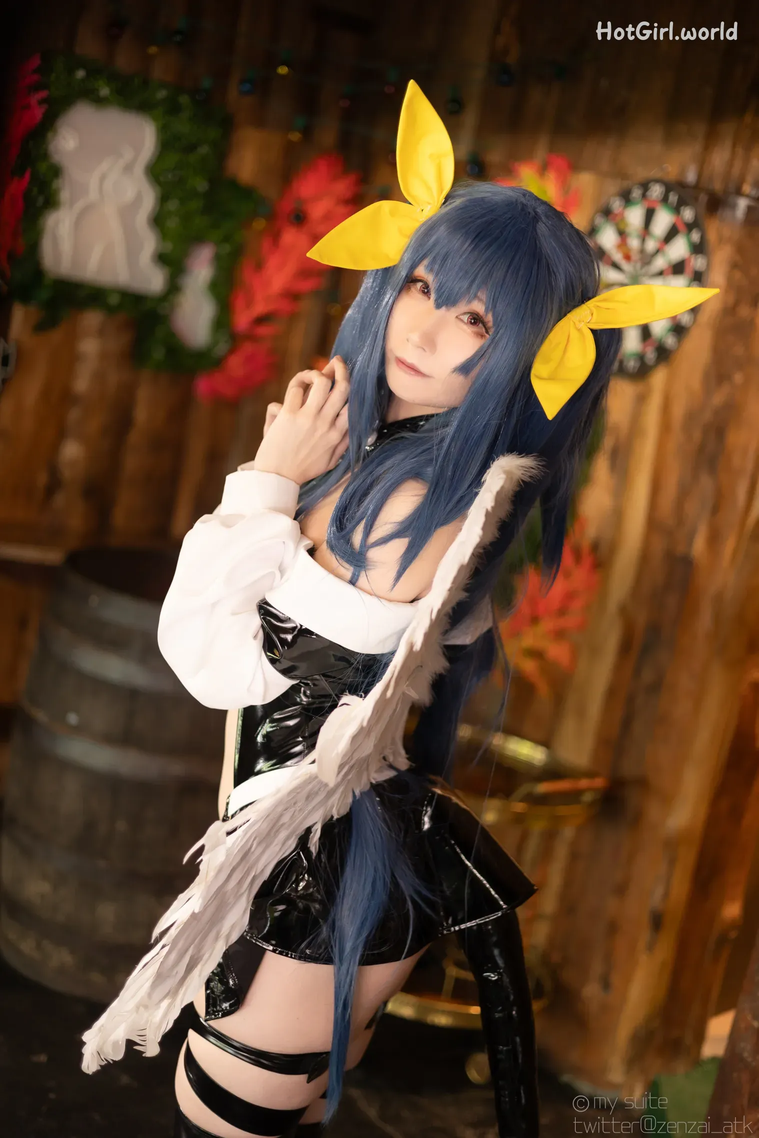 Coser-Atsuki-SUITE-DECEMBER-hotgirl.world-102.webp