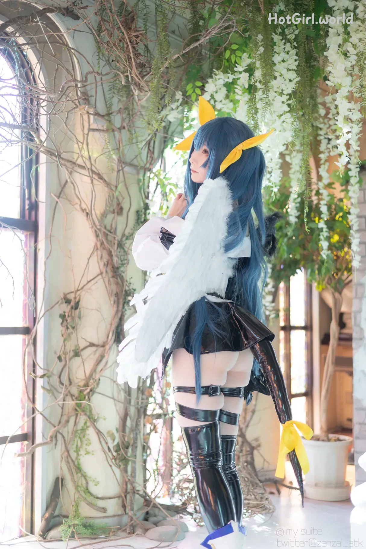 Coser-Atsuki-SUITE-DECEMBER-hotgirl.world-107.webp