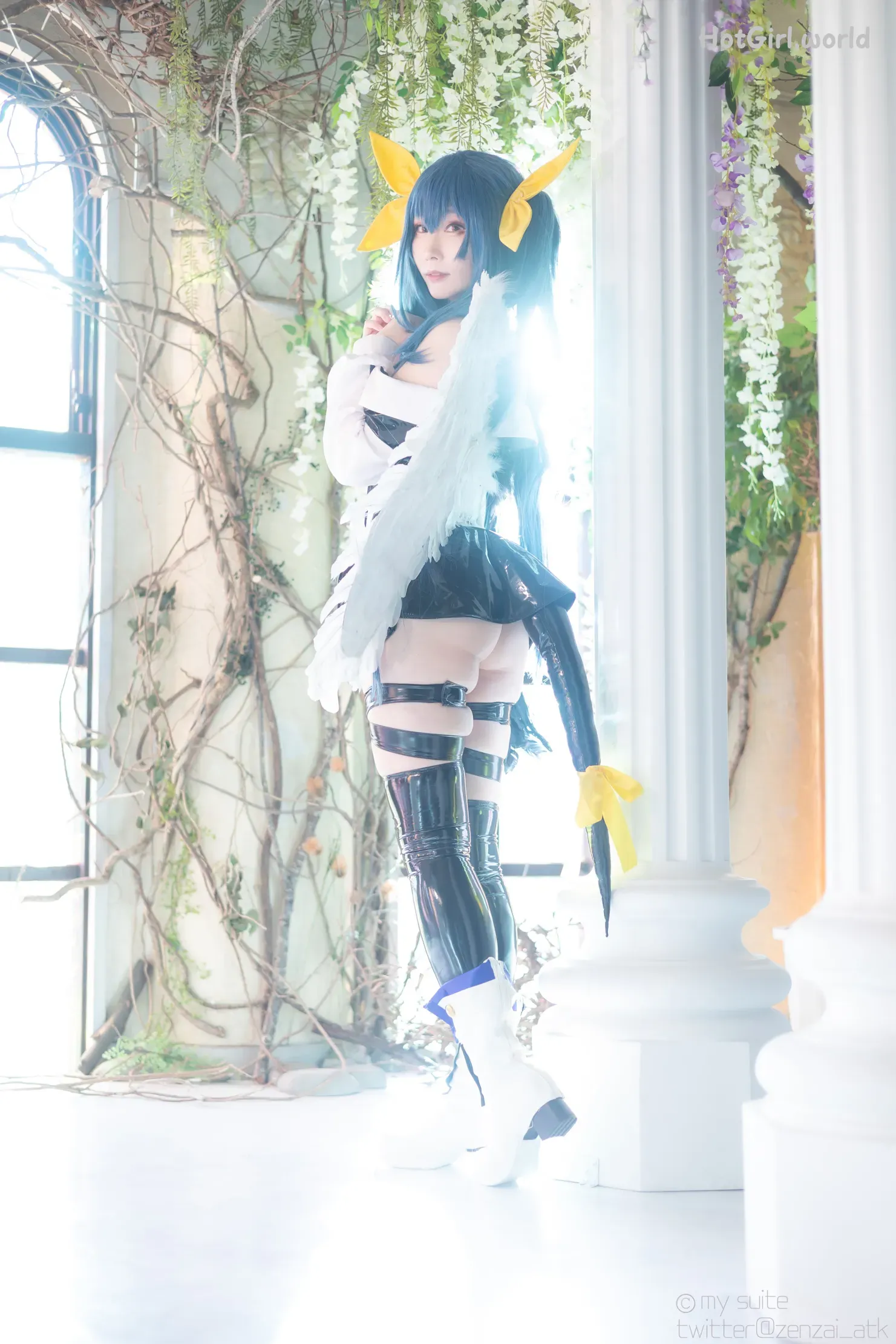 Coser-Atsuki-SUITE-DECEMBER-hotgirl.world-121.webp