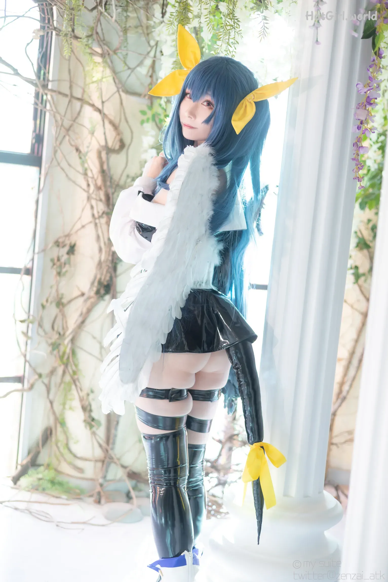 Coser-Atsuki-SUITE-DECEMBER-hotgirl.world-122.webp