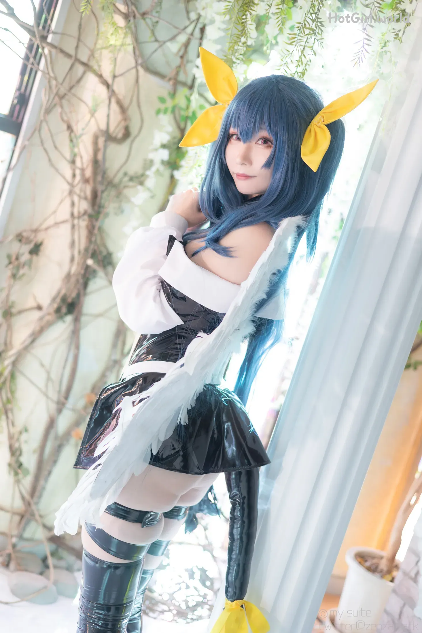 Coser-Atsuki-SUITE-DECEMBER-hotgirl.world-123.webp