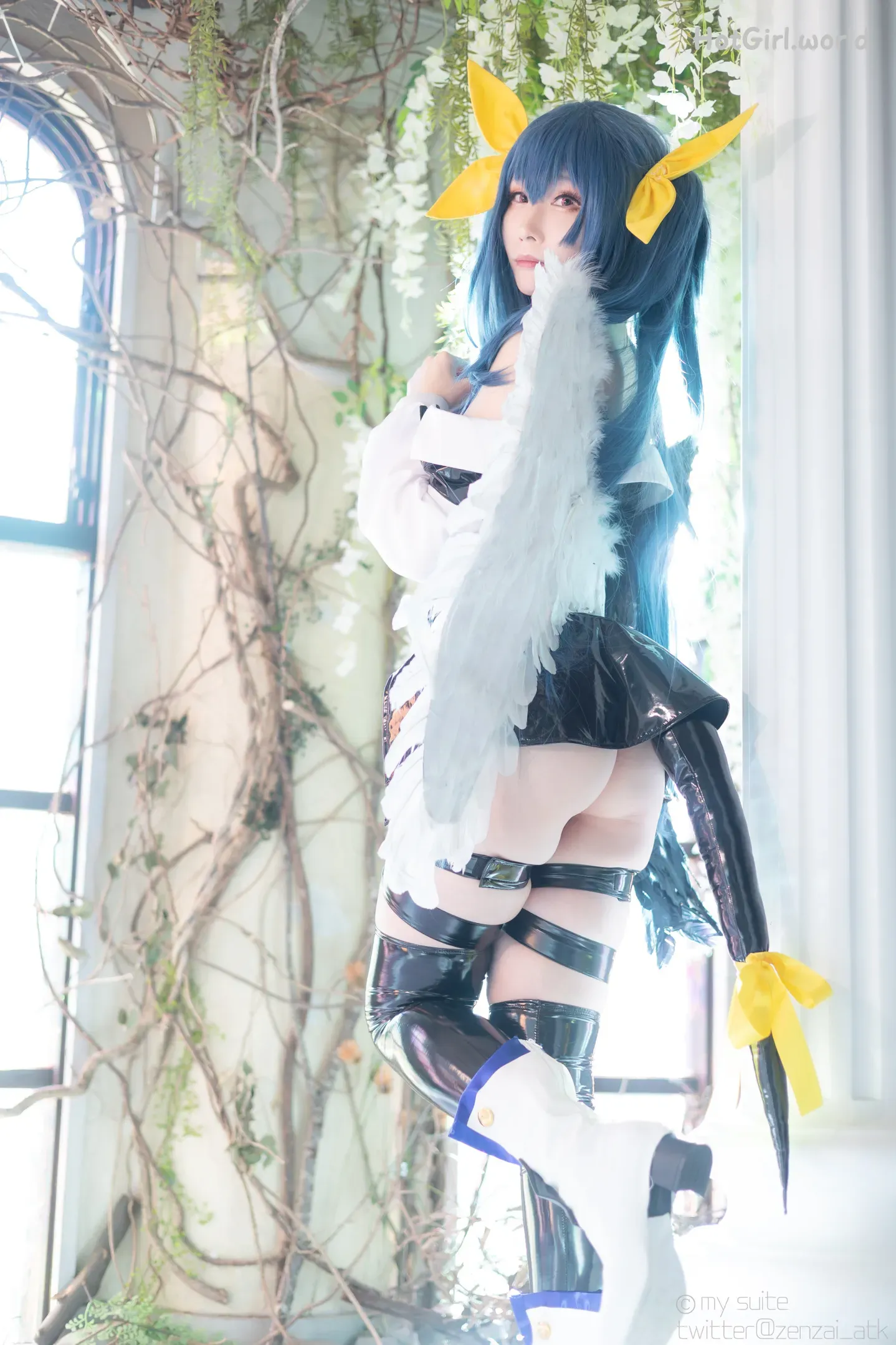 Coser-Atsuki-SUITE-DECEMBER-hotgirl.world-124.webp