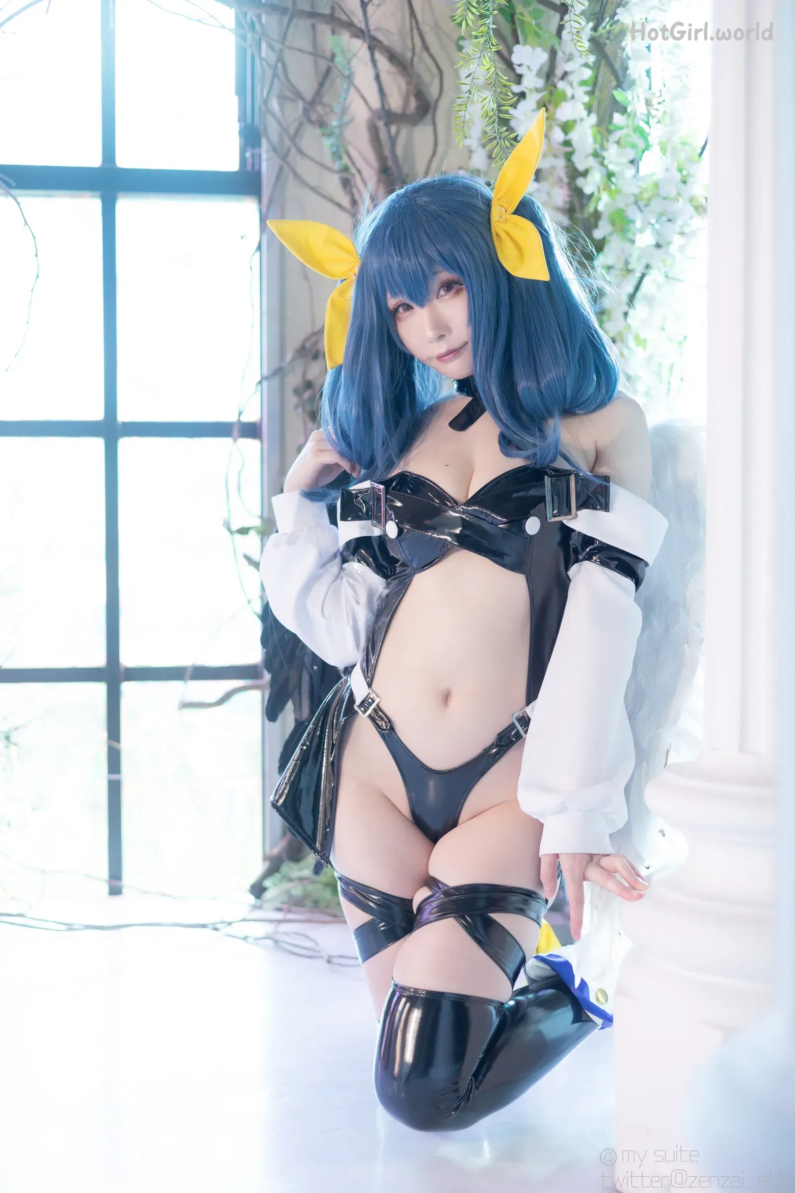 Coser-Atsuki-SUITE-DECEMBER-hotgirl.world-131.webp