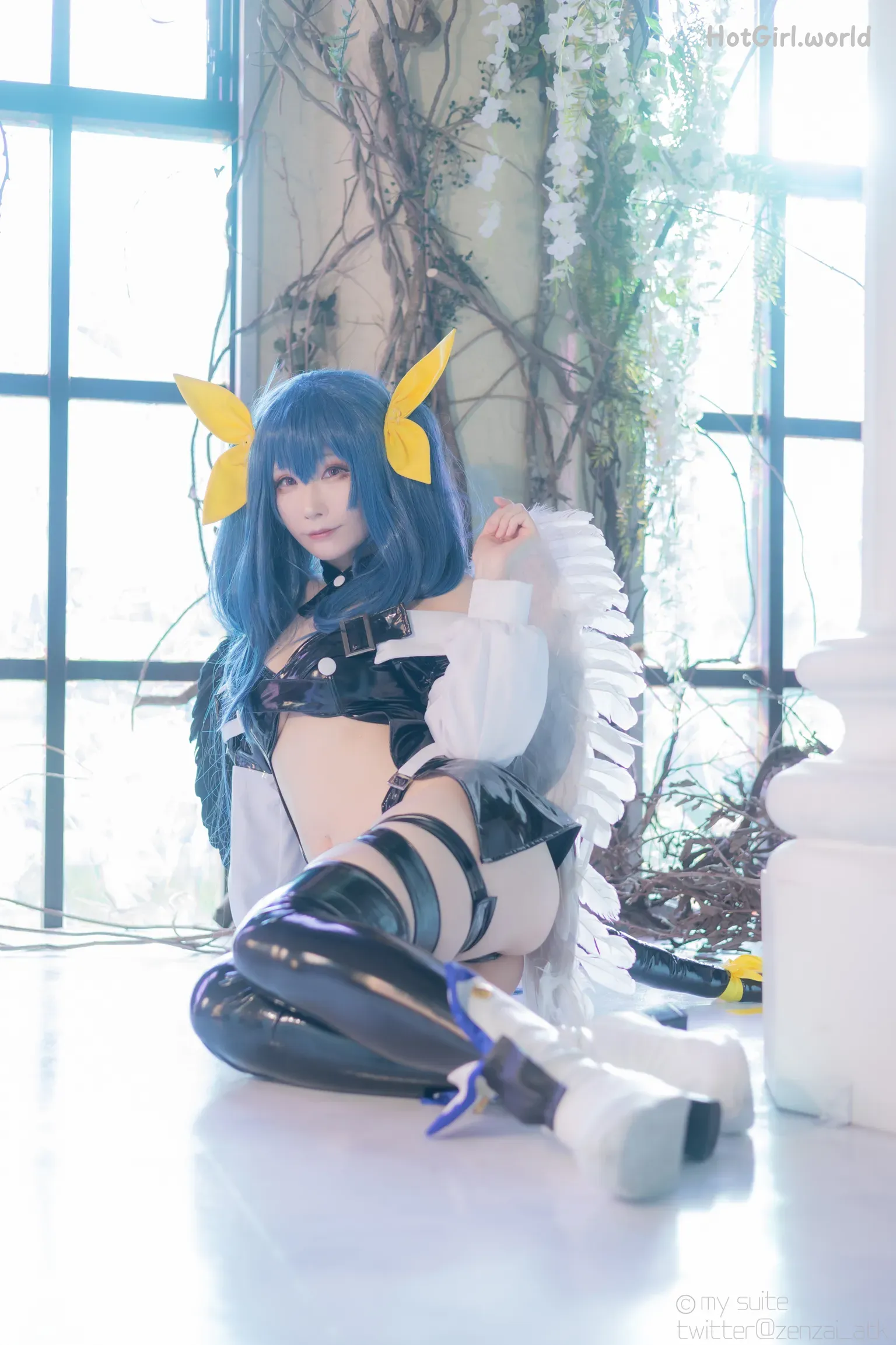 Coser-Atsuki-SUITE-DECEMBER-hotgirl.world-133.webp