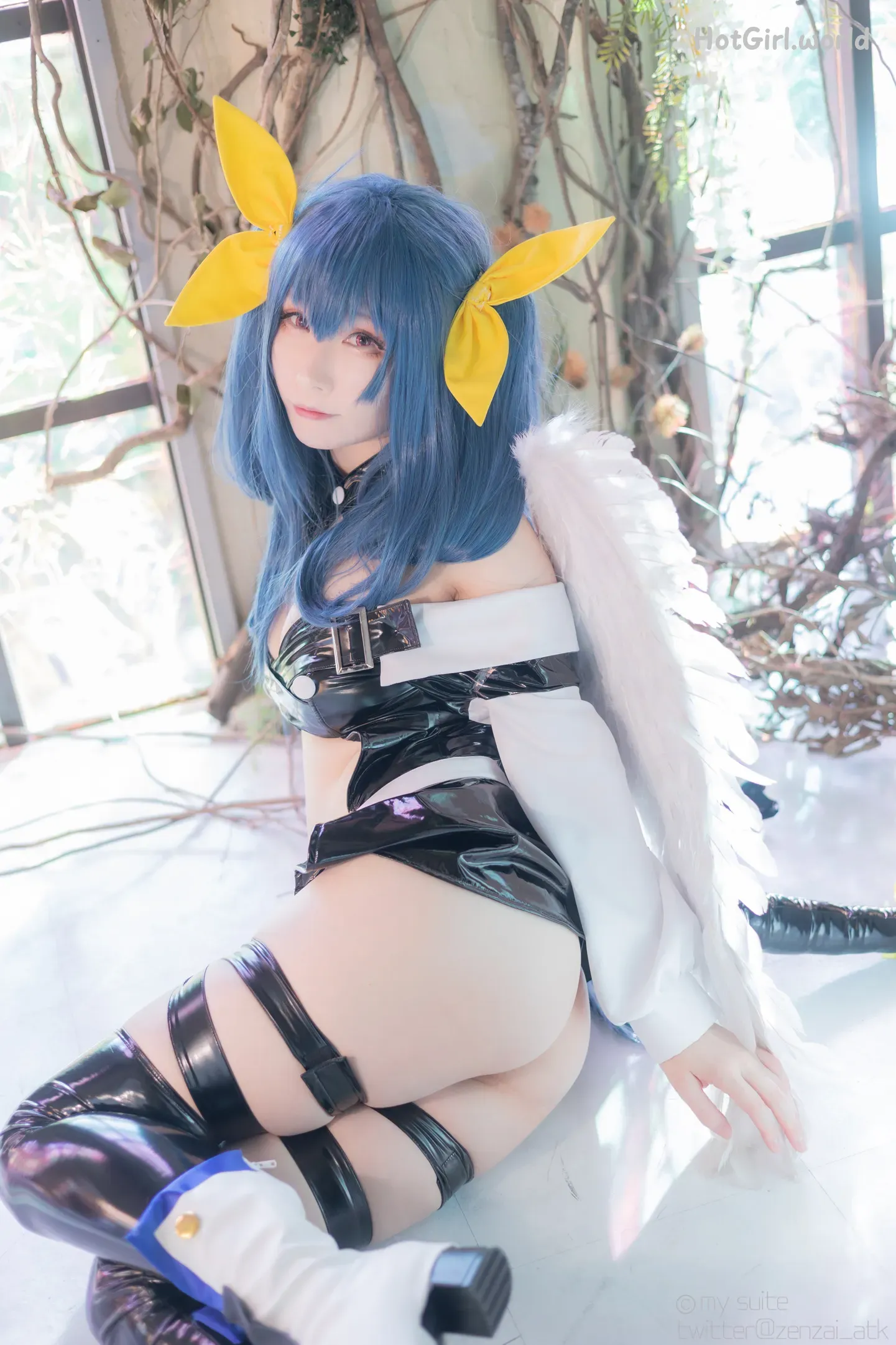 Coser-Atsuki-SUITE-DECEMBER-hotgirl.world-138.webp
