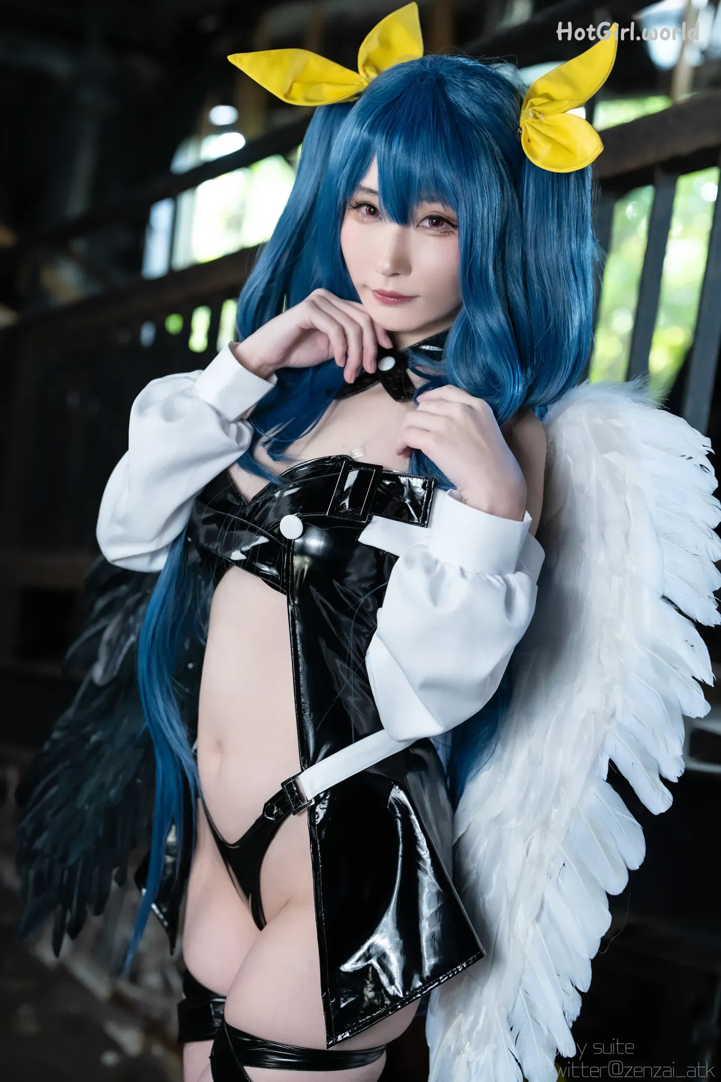 Coser-Atsuki-SUITE-DECEMBER-hotgirl.world-161.webp