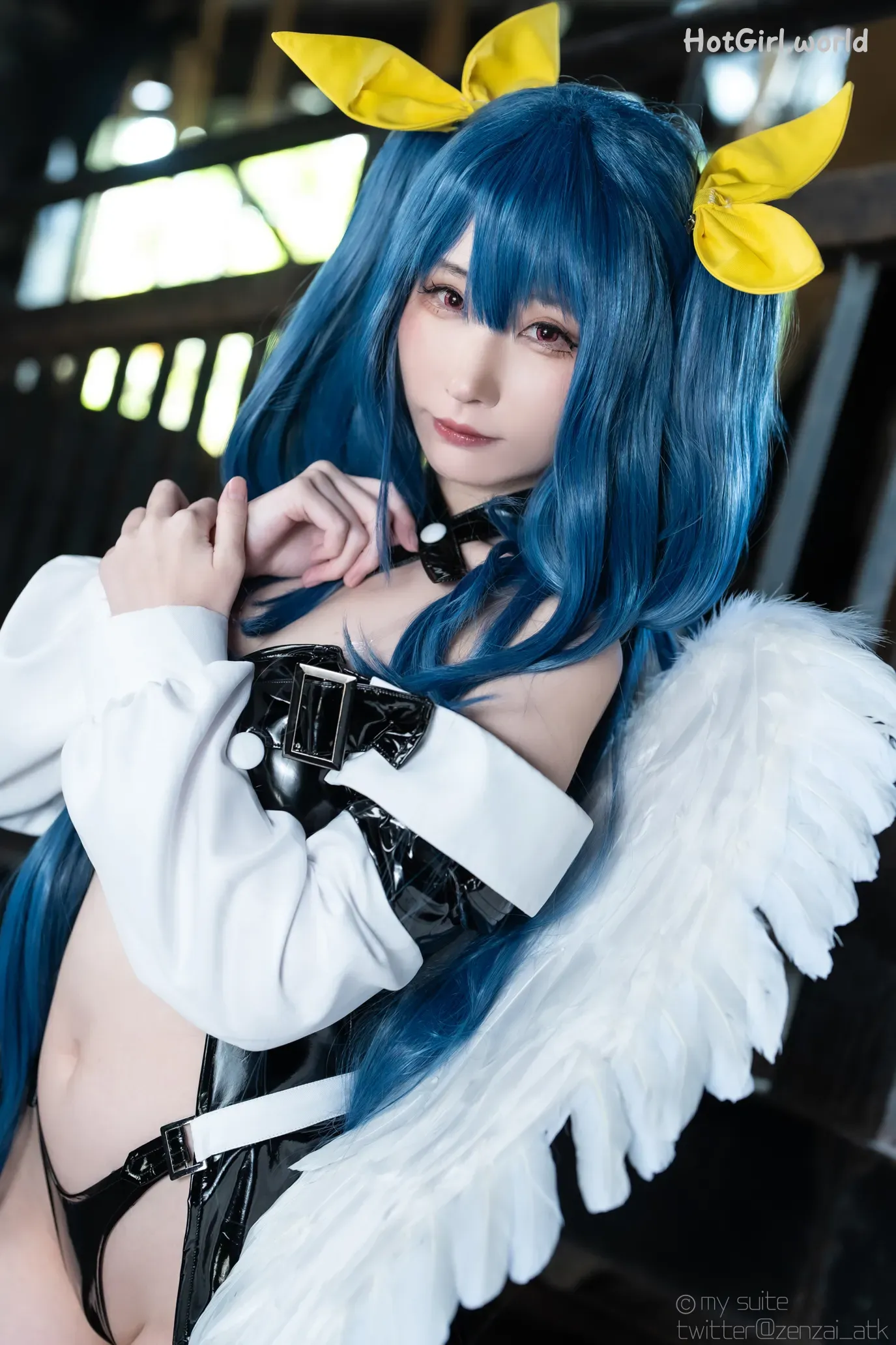 Coser-Atsuki-SUITE-DECEMBER-hotgirl.world-162.webp