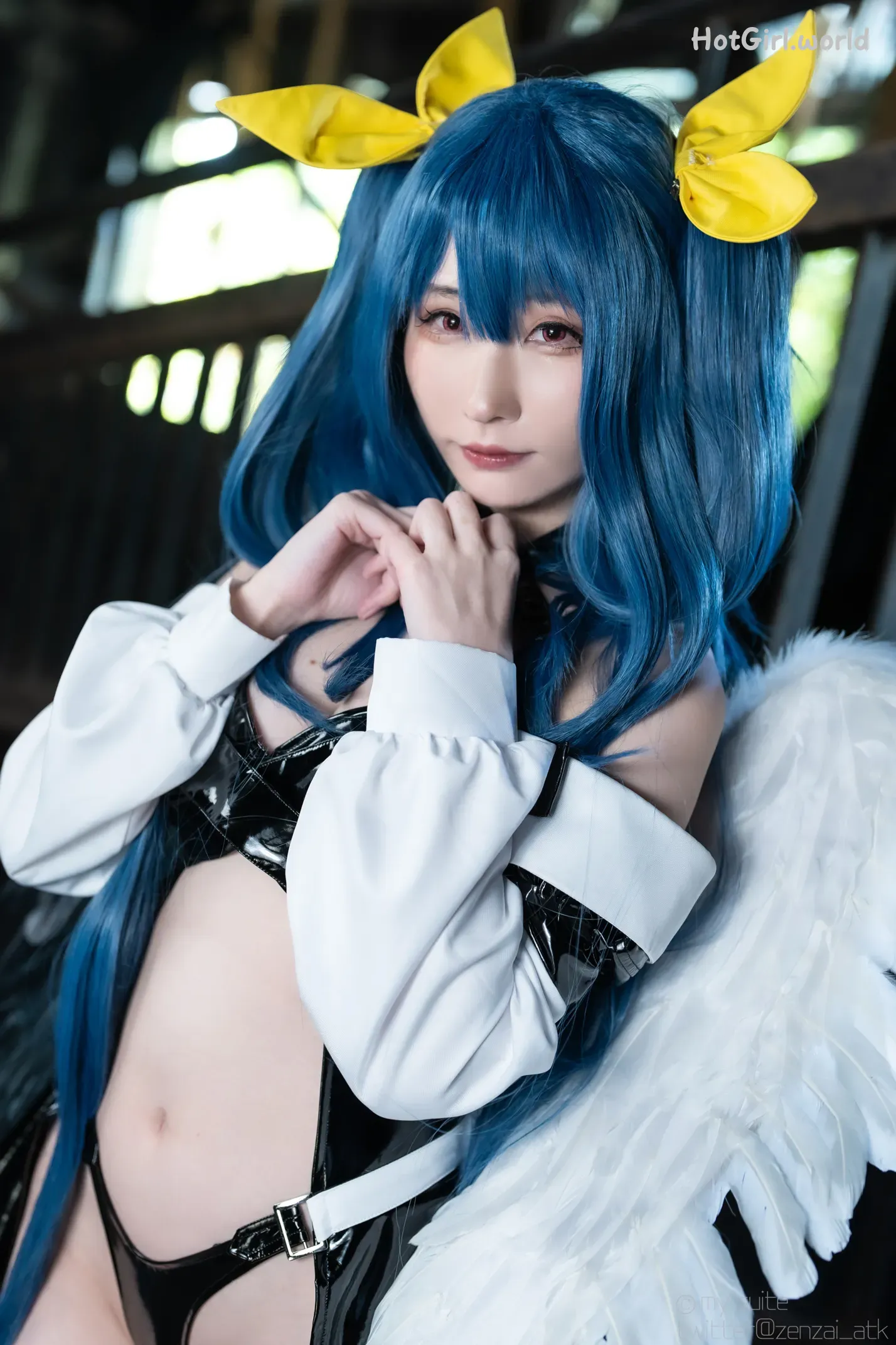 Coser-Atsuki-SUITE-DECEMBER-hotgirl.world-163.webp