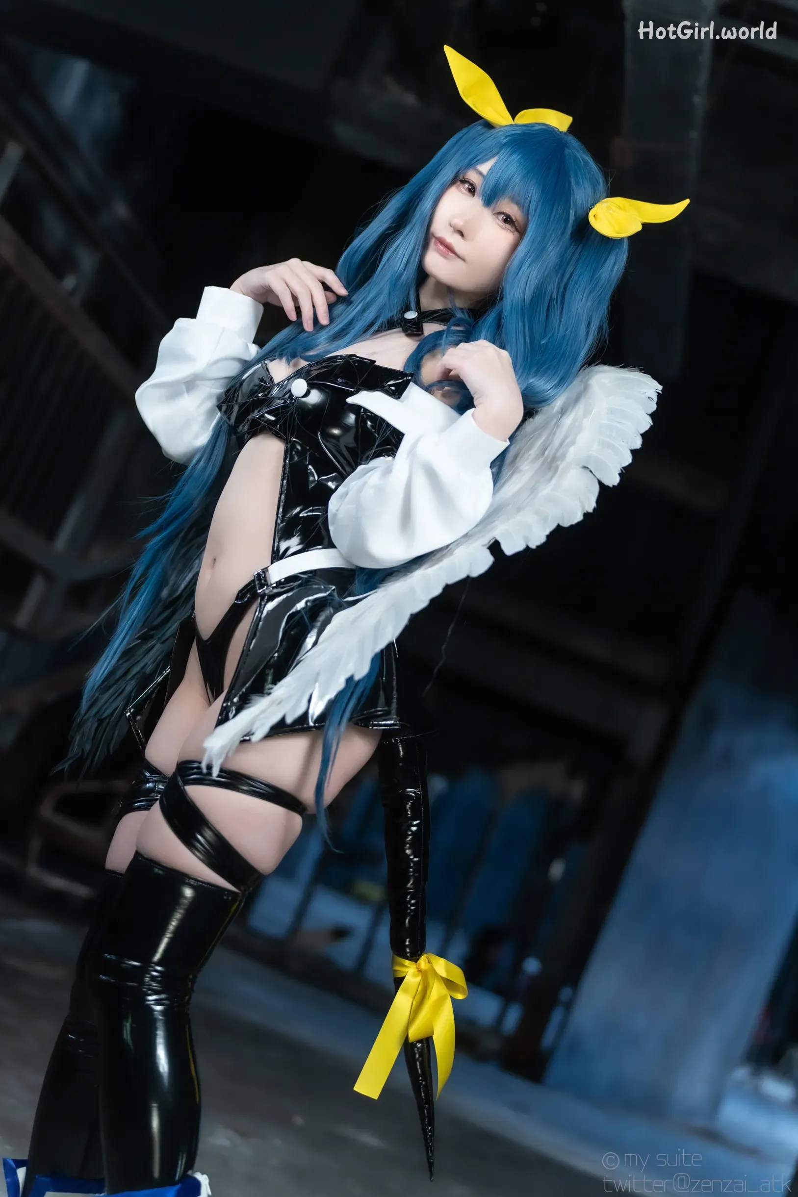 Coser-Atsuki-SUITE-DECEMBER-hotgirl.world-182.webp