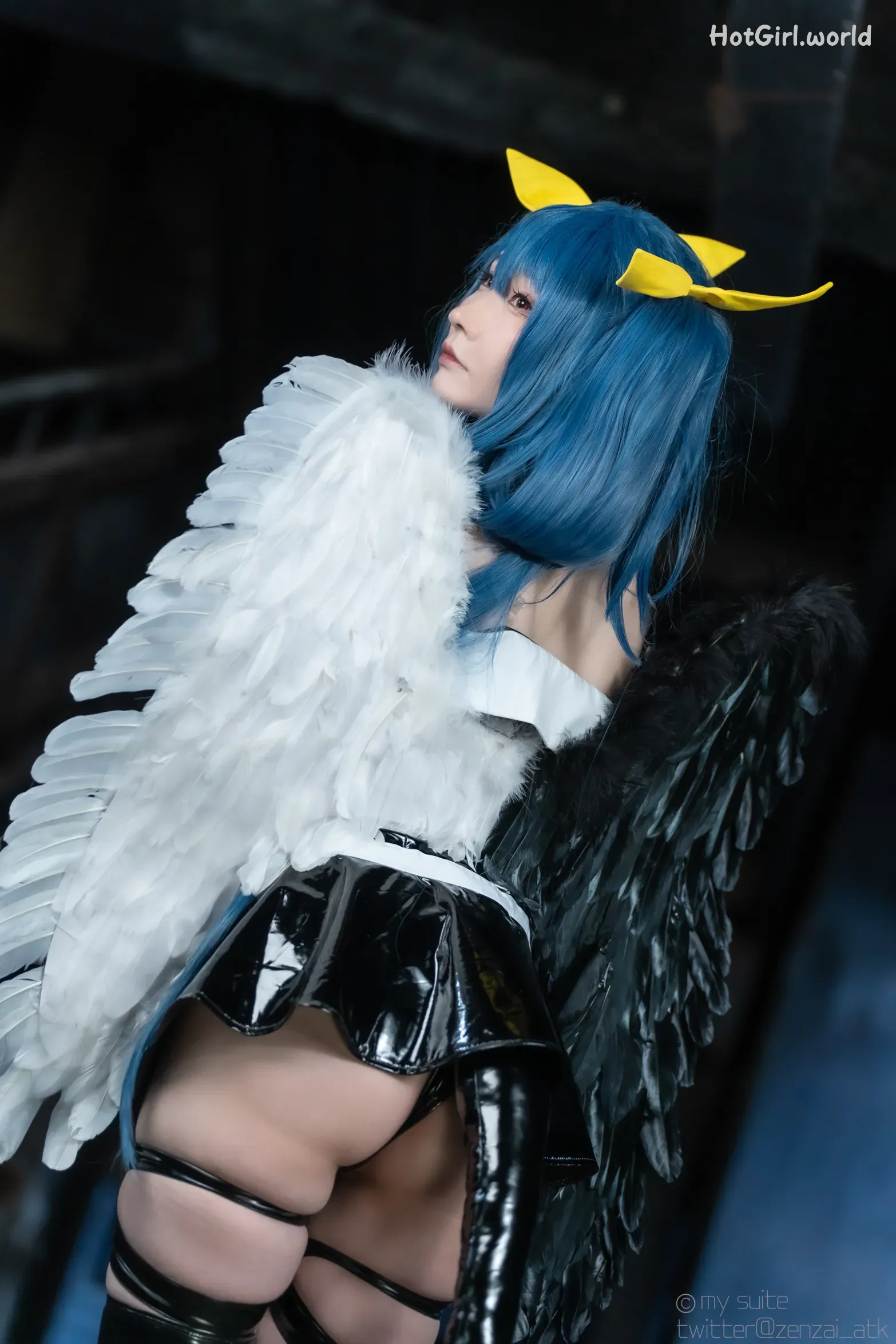 Coser-Atsuki-SUITE-DECEMBER-hotgirl.world-189.webp
