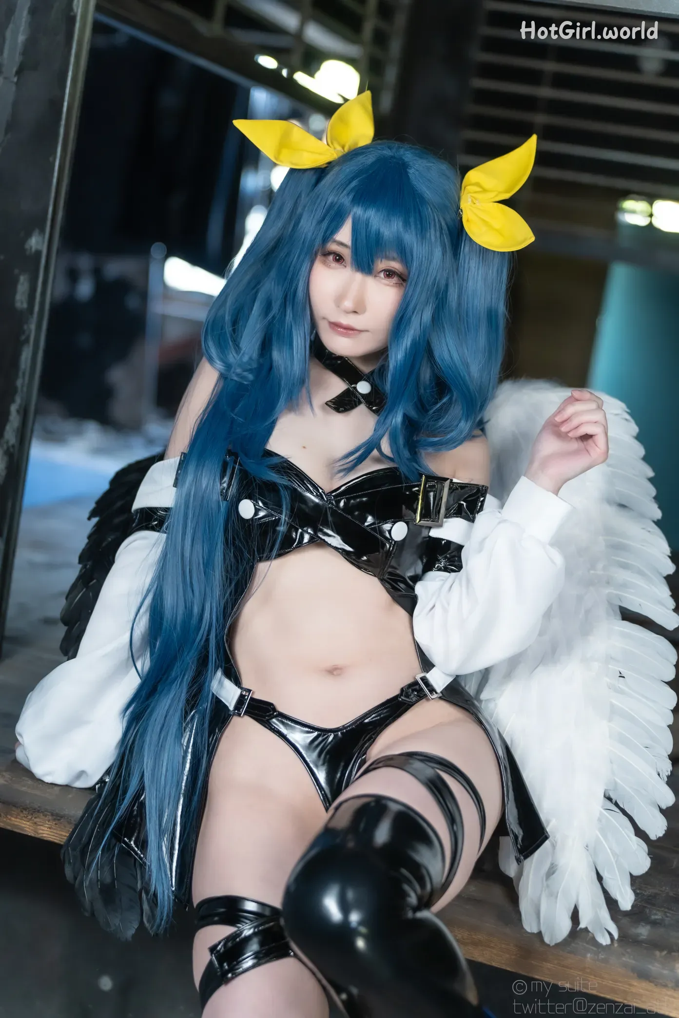 Coser-Atsuki-SUITE-DECEMBER-hotgirl.world-194.webp