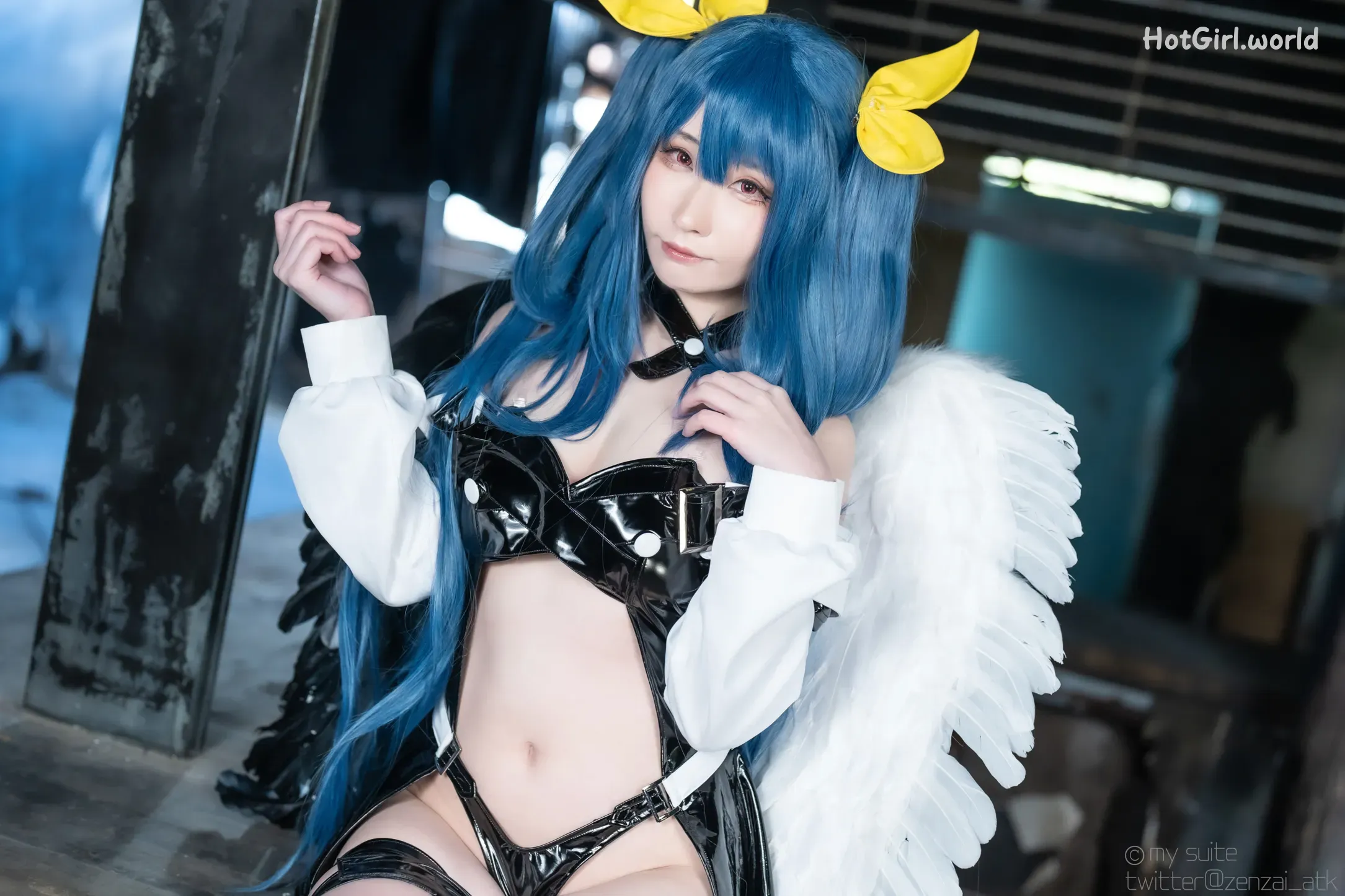 Coser-Atsuki-SUITE-DECEMBER-hotgirl.world-215.webp