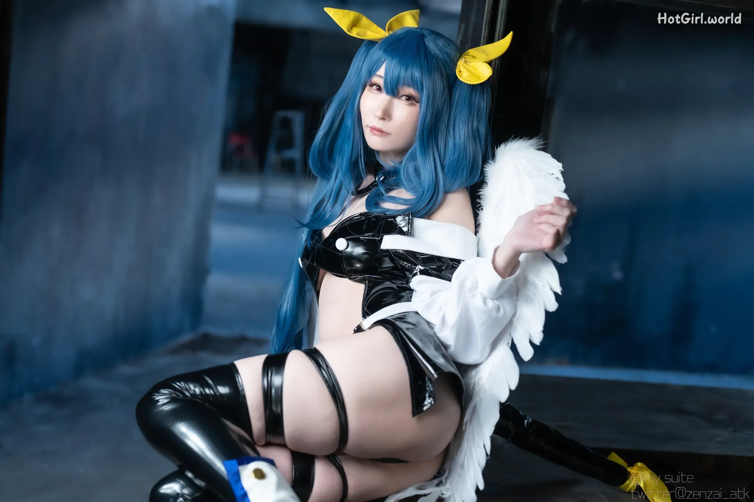 Coser-Atsuki-SUITE-DECEMBER-hotgirl.world-218.webp
