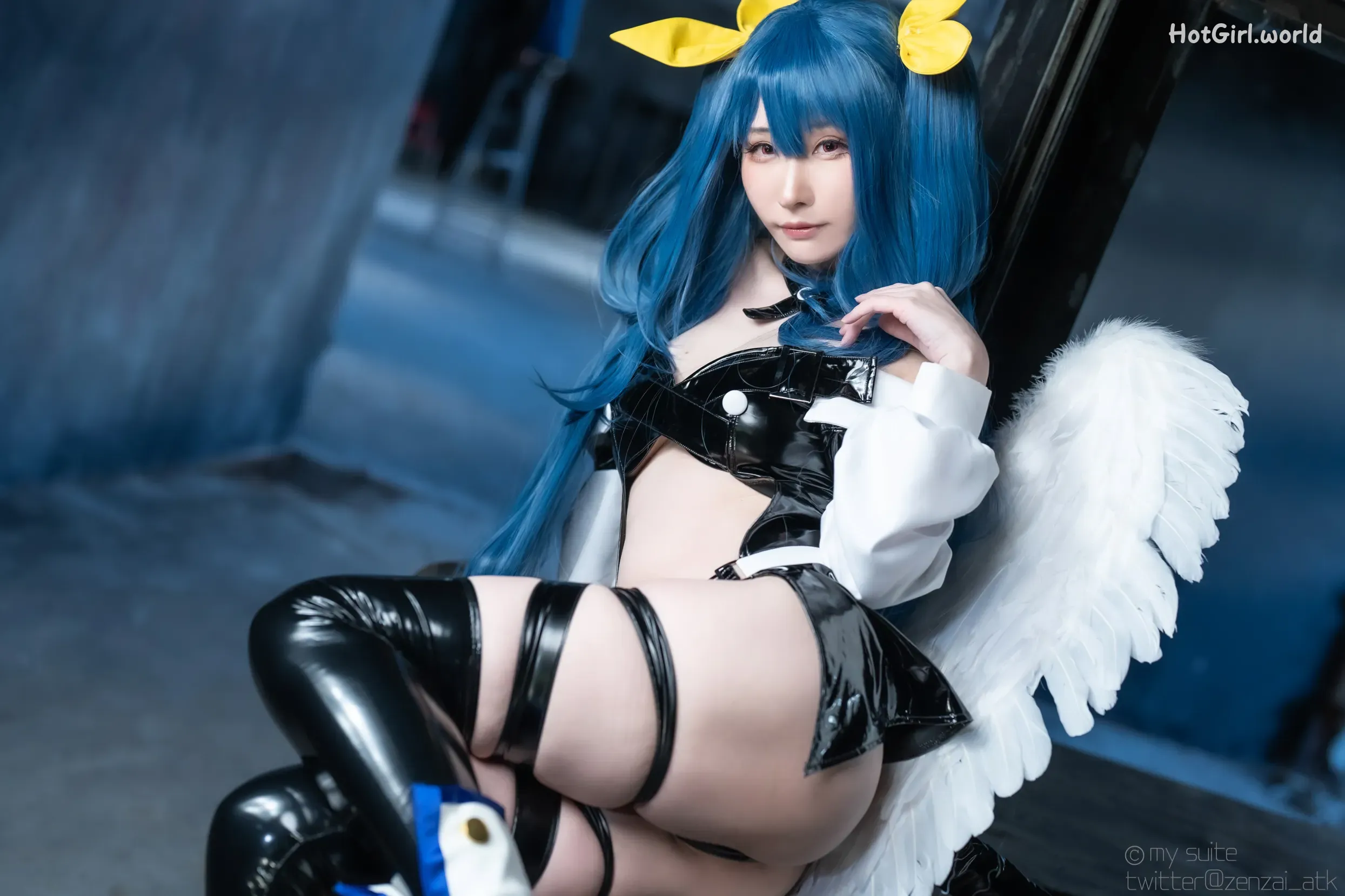 Coser-Atsuki-SUITE-DECEMBER-hotgirl.world-220.webp