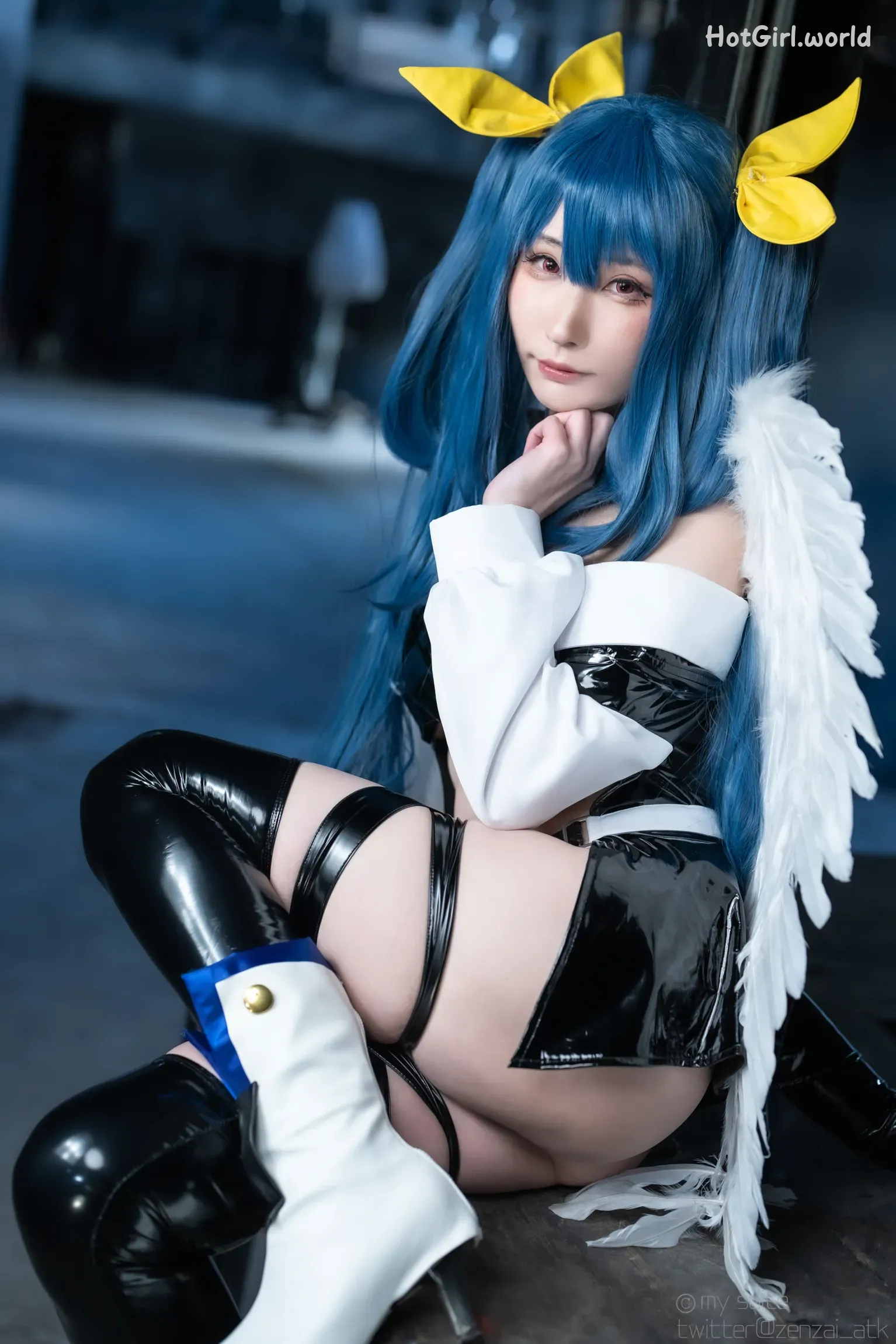 Coser-Atsuki-SUITE-DECEMBER-hotgirl.world-222.webp