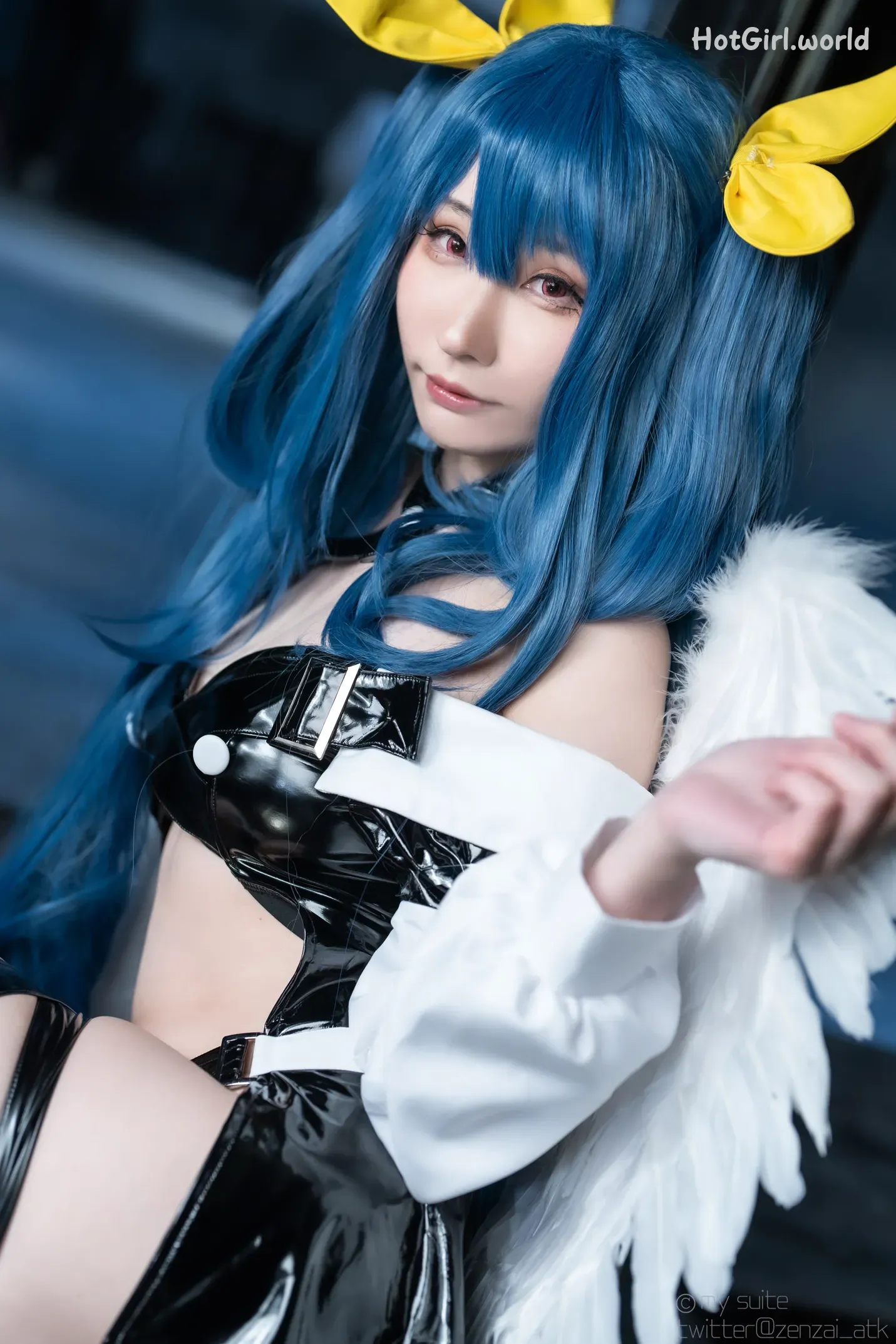 Coser-Atsuki-SUITE-DECEMBER-hotgirl.world-224.webp