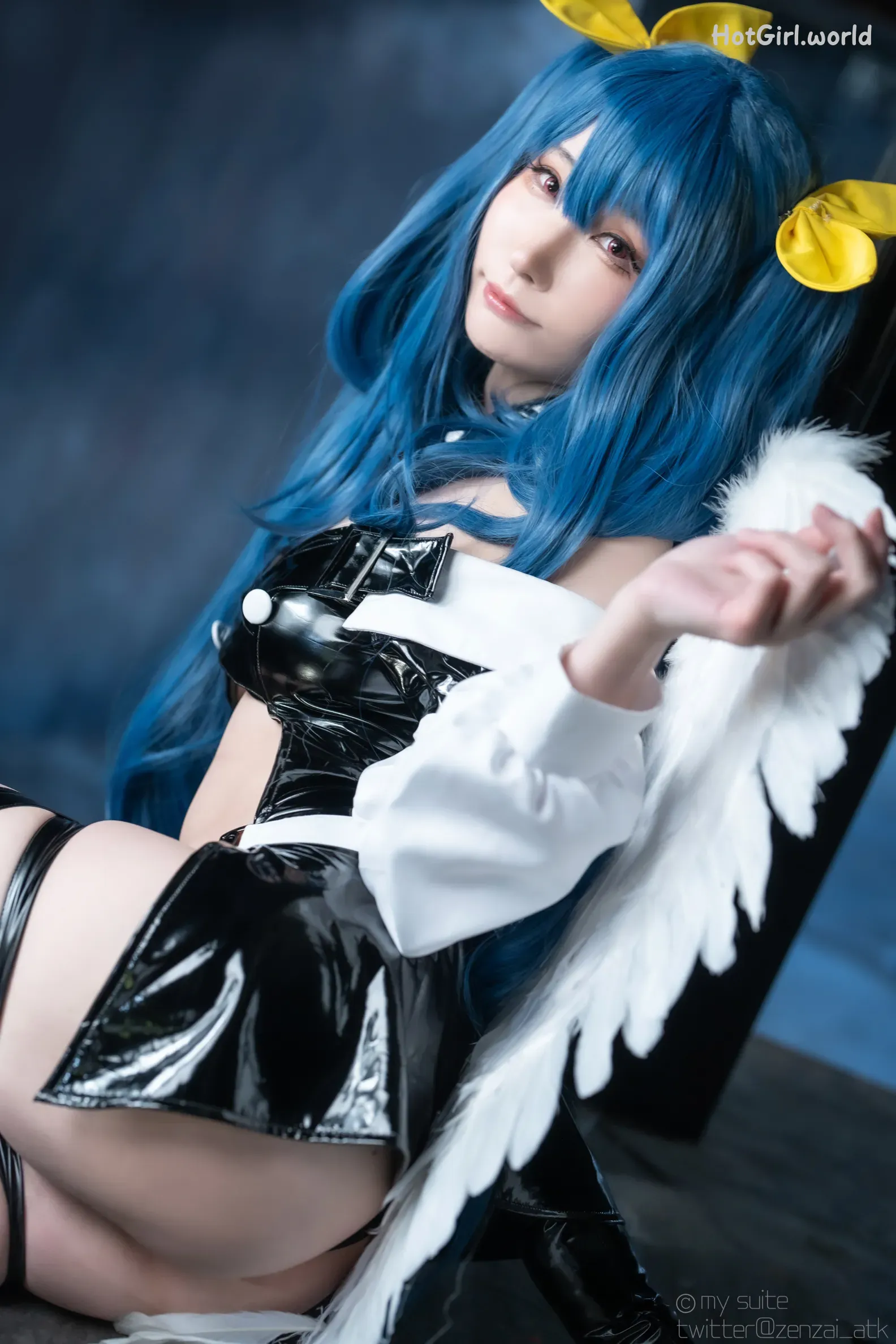 Coser-Atsuki-SUITE-DECEMBER-hotgirl.world-229.webp