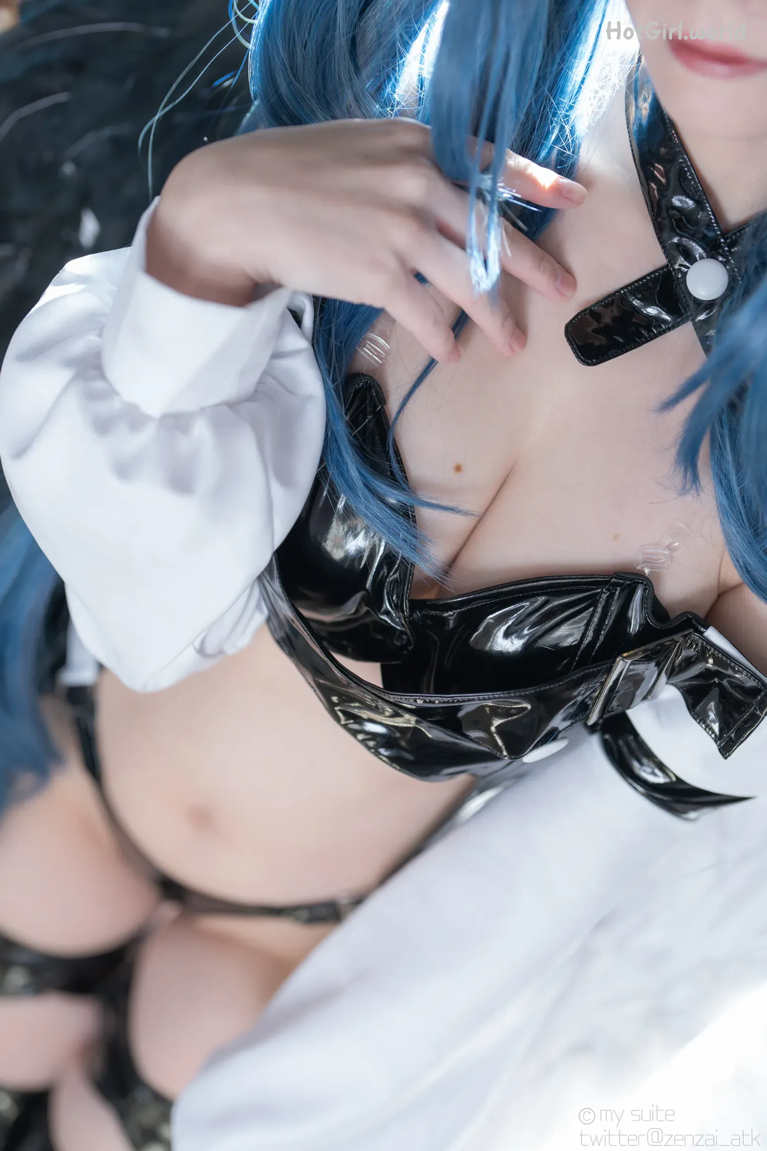Coser-Atsuki-SUITE-DECEMBER-hotgirl.world-249.webp