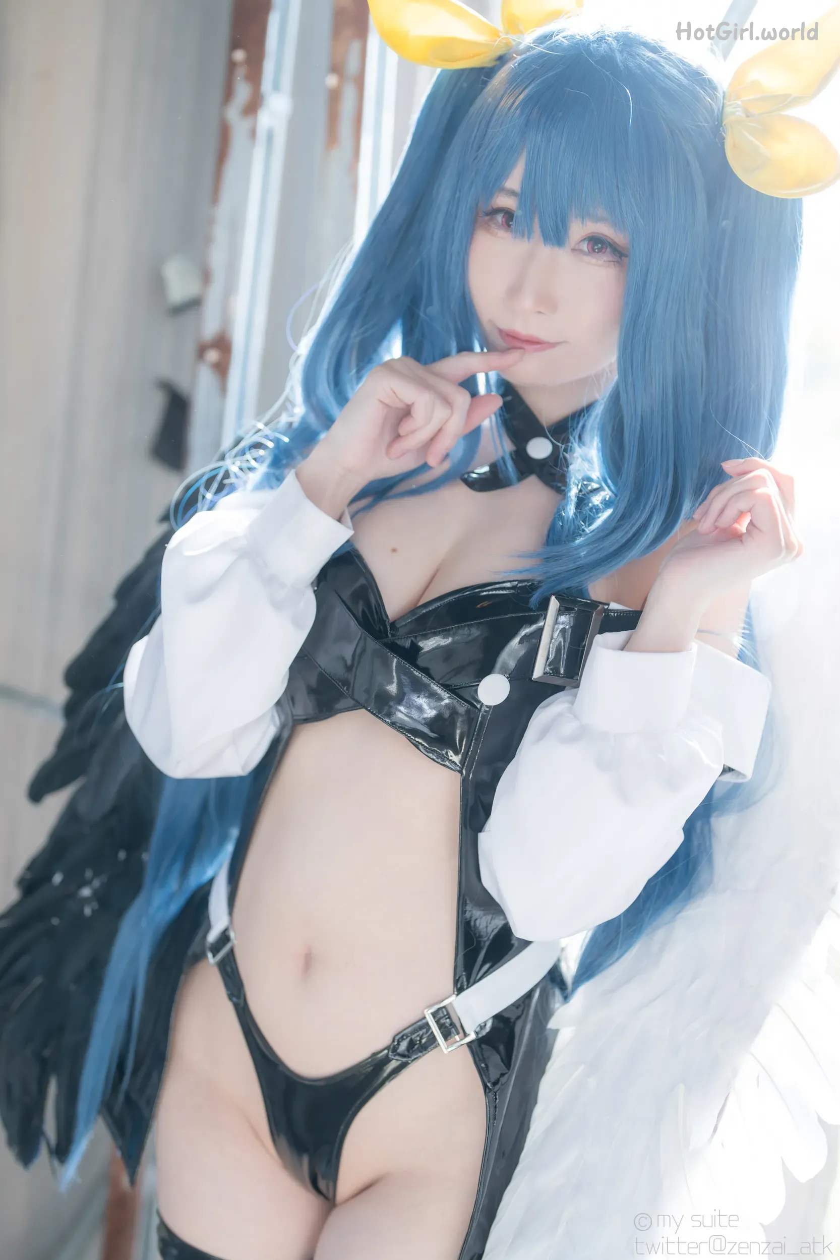 Coser-Atsuki-SUITE-DECEMBER-hotgirl.world-255.webp