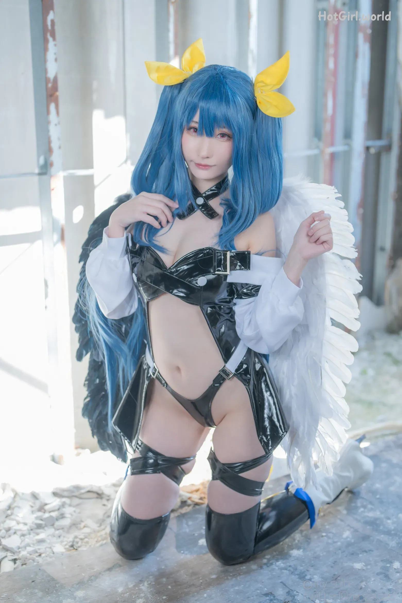 Coser-Atsuki-SUITE-DECEMBER-hotgirl.world-257.webp