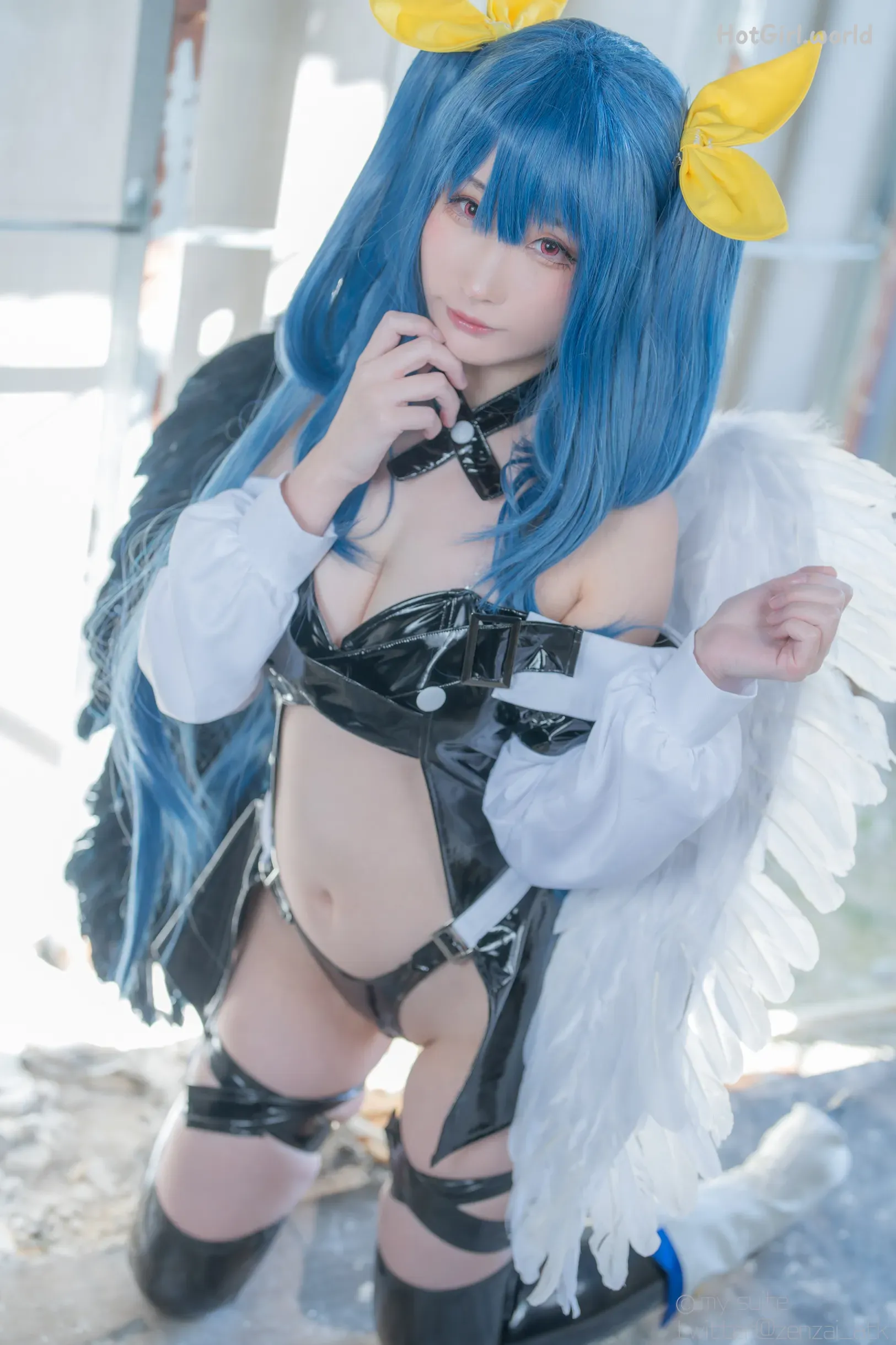 Coser-Atsuki-SUITE-DECEMBER-hotgirl.world-258.webp