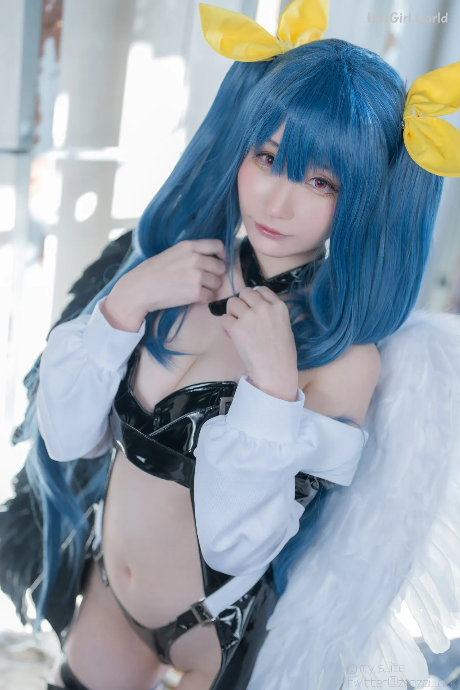 Coser-Atsuki-SUITE-DECEMBER-hotgirl.world-260.webp