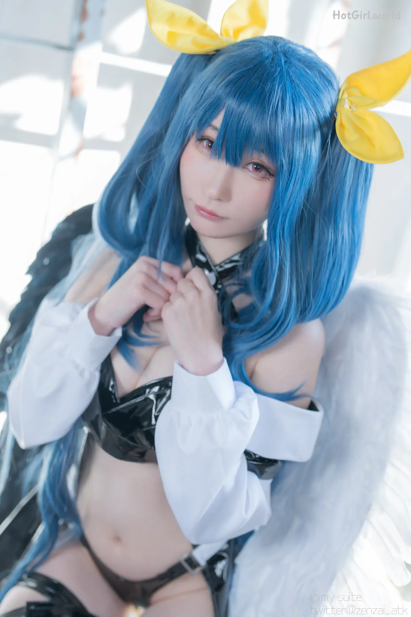 Coser-Atsuki-SUITE-DECEMBER-hotgirl.world-265.webp