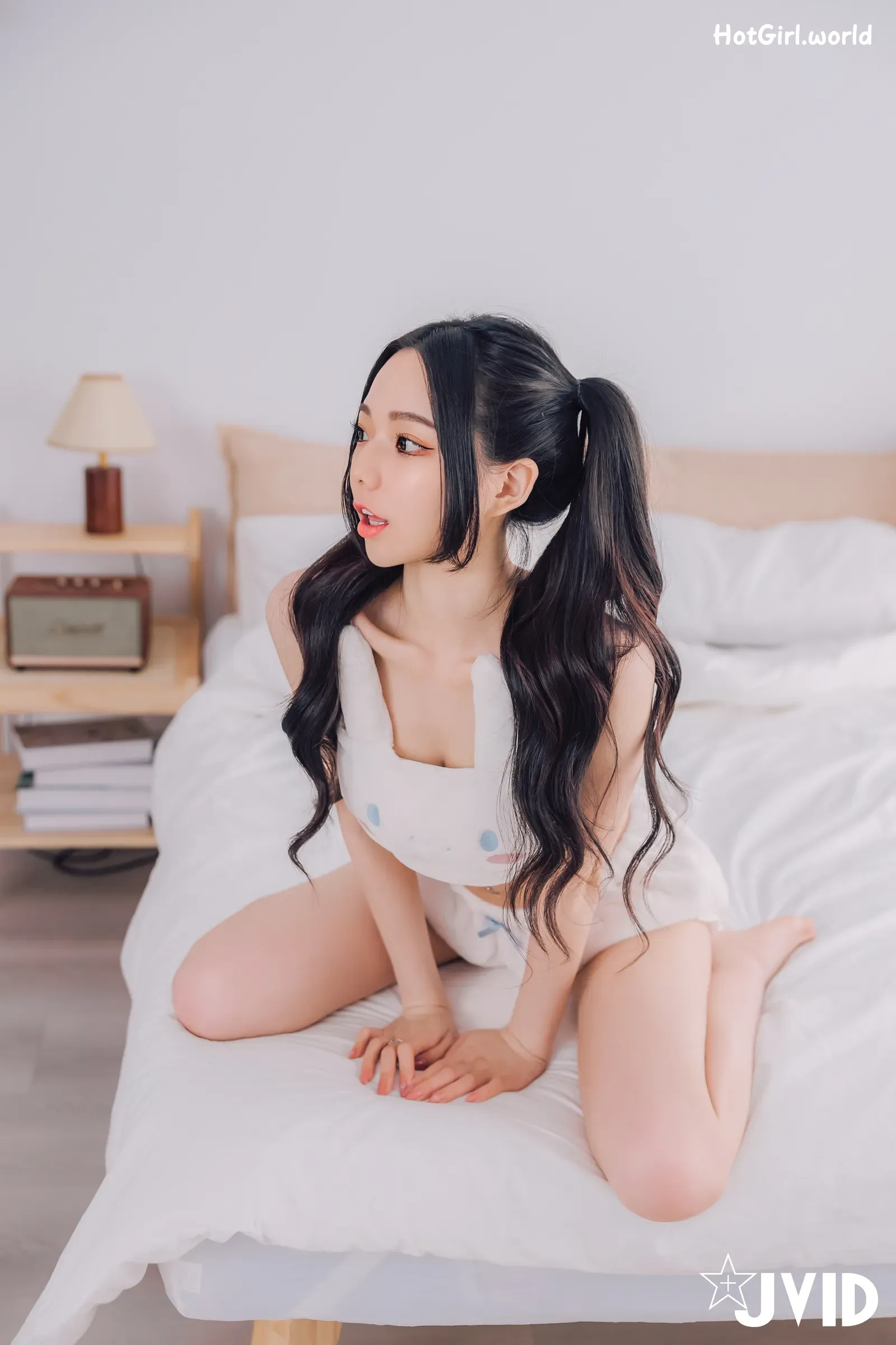 JVID-Tai-ni-and-Jiu-jiu-Jiu-jiuAITinyE-hotgirl.world-074.webp