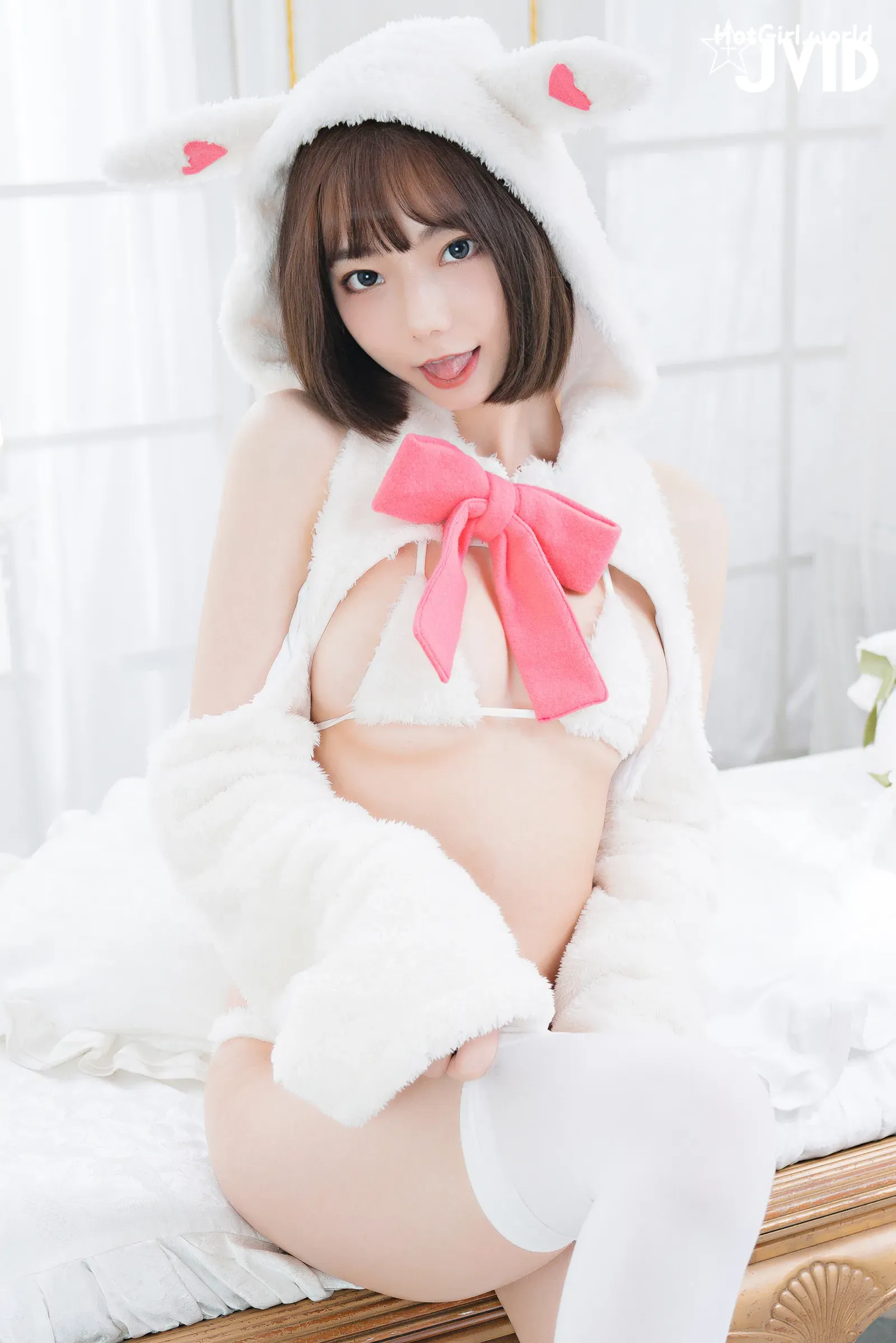 JVID-Tai-ni-and-Jiu-jiu-TinyJiu-jiu-hotgirl.world-115.webp