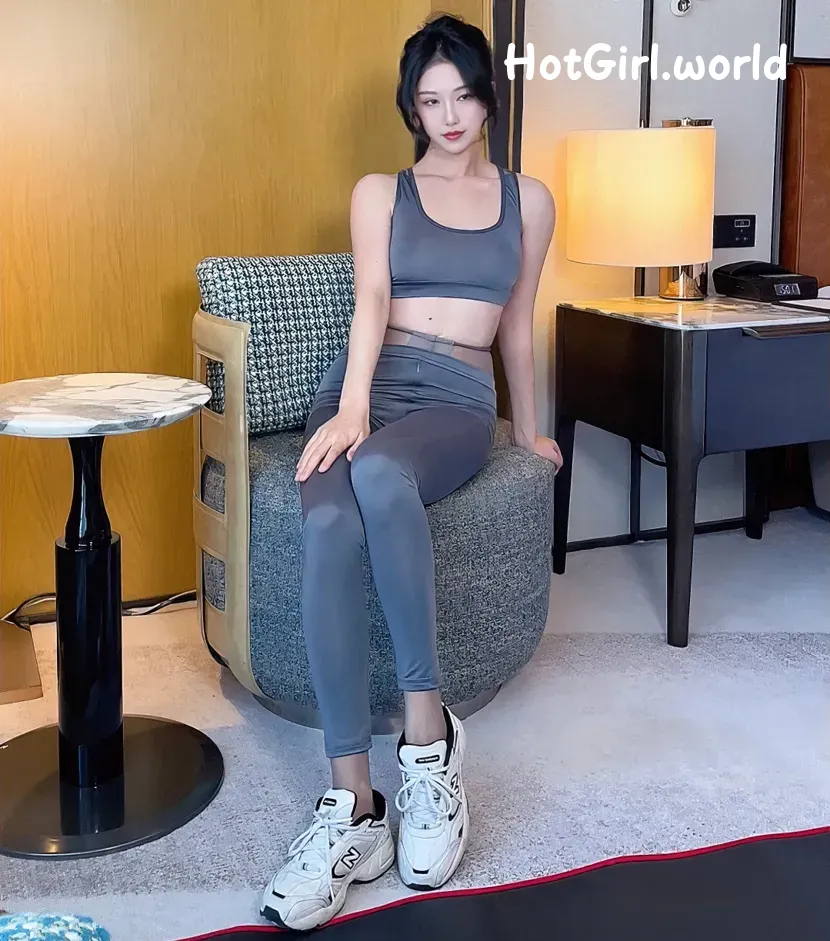 Coser-Li-Shi--hotgirl.world-002.webp