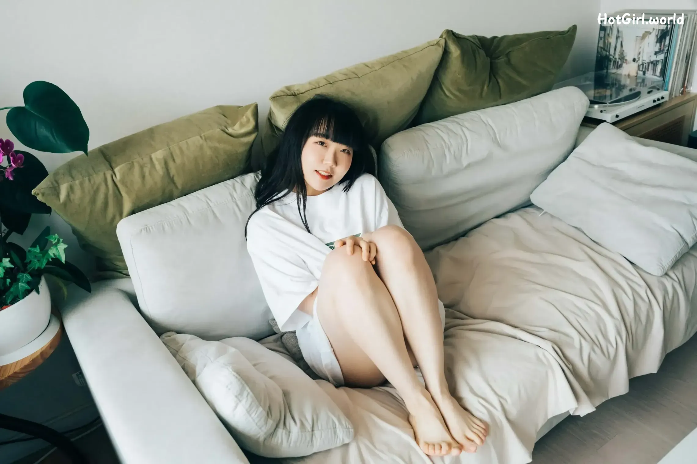Haivia-Doyeon-Sudden-Visit-hotgirl.world-103.webp