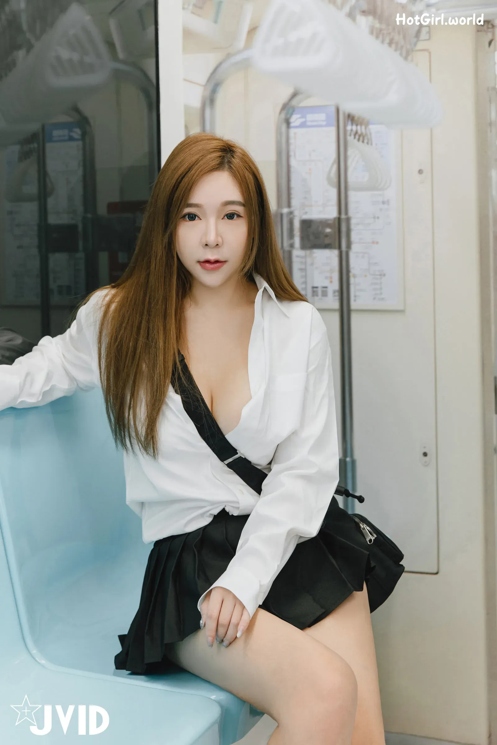 JVID-Ben-lei-nai-Ben-lei-nai-hotgirl.world-088.webp