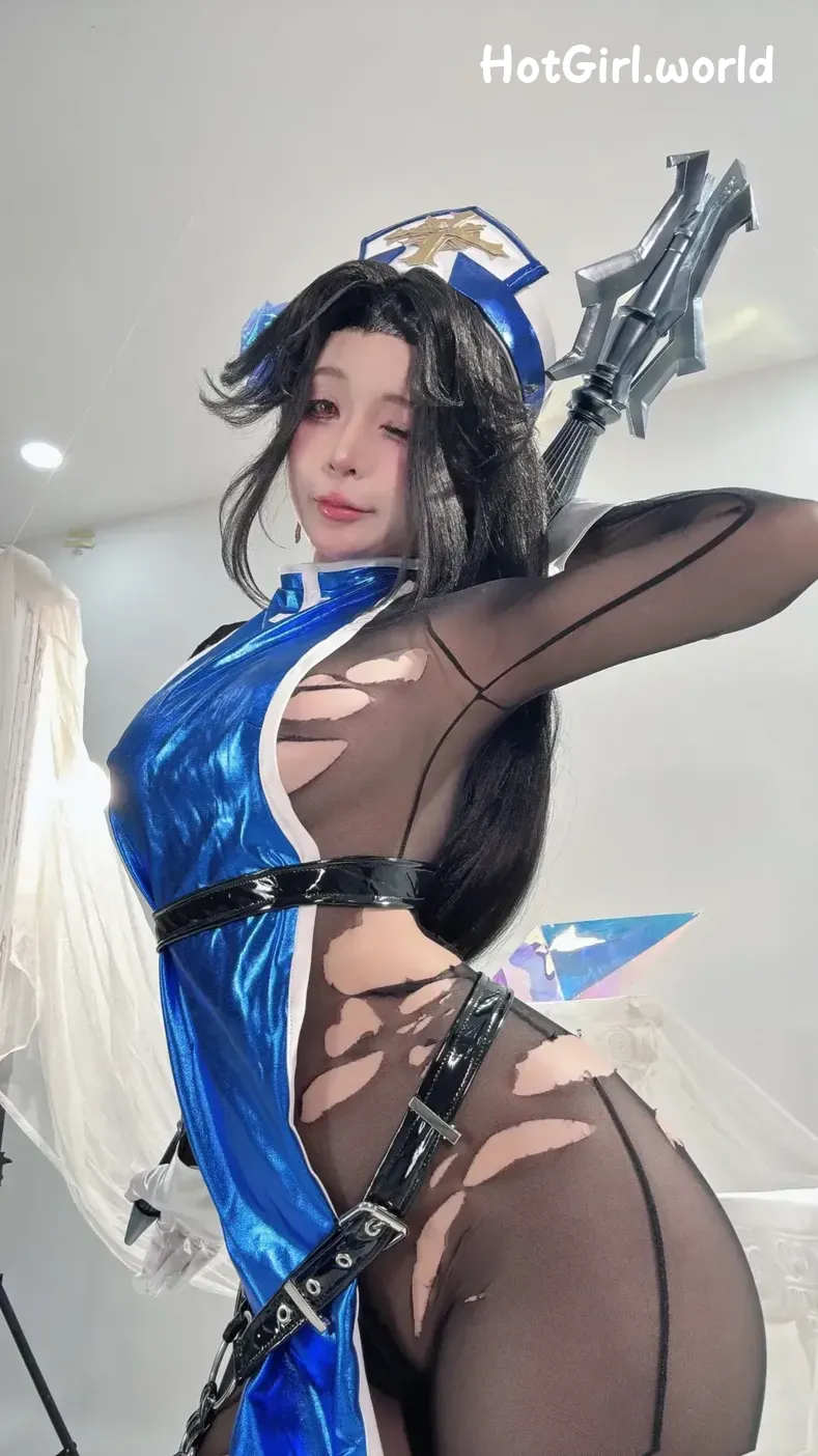 Coser-UmekoJ-Maiden-Ice-Rose-hotgirl.world-082.webp