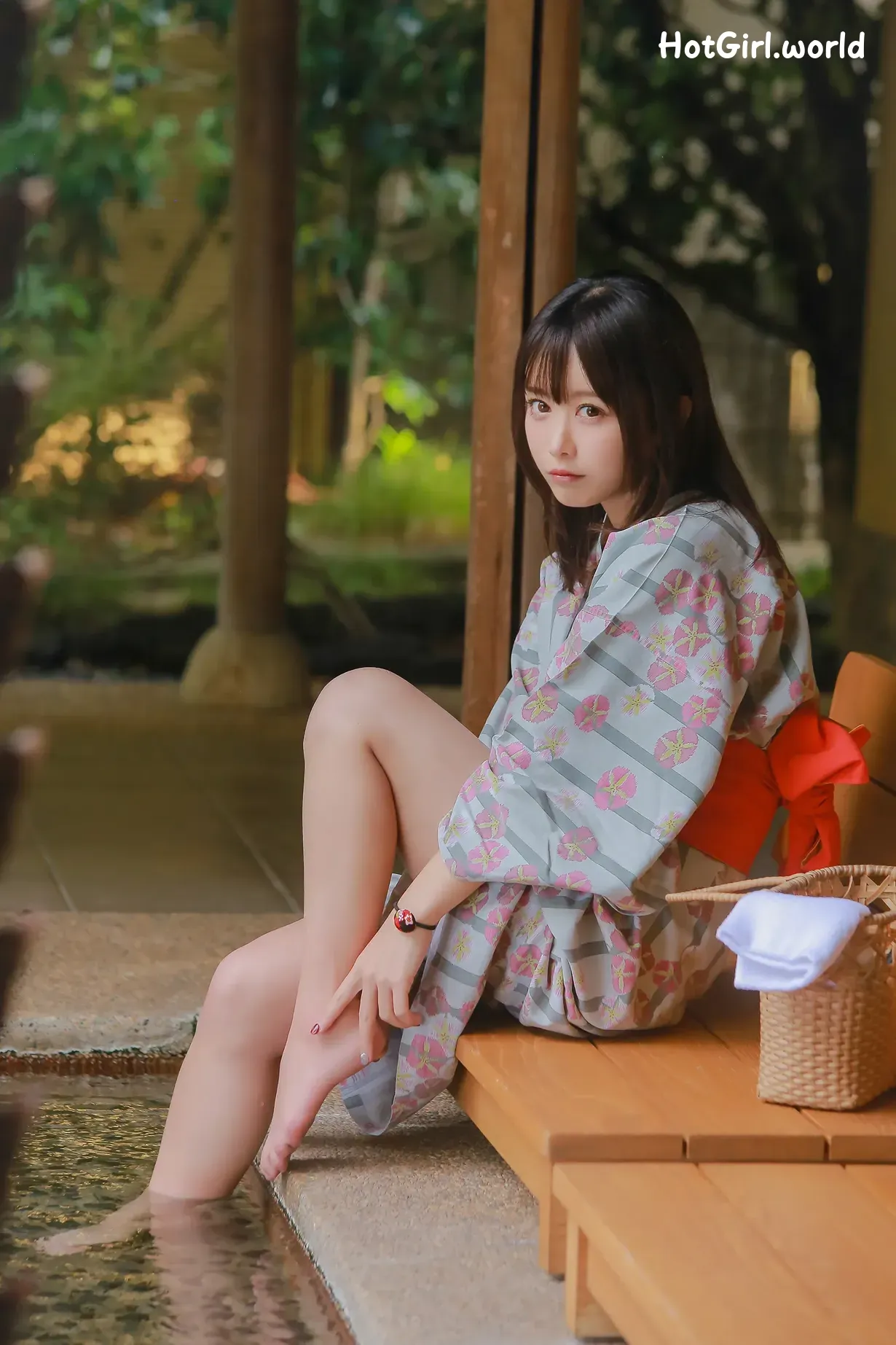 Coser-193iKkyu3-Ikumi-Ikumi-to-Onsen-hotgirl.world-098.webp