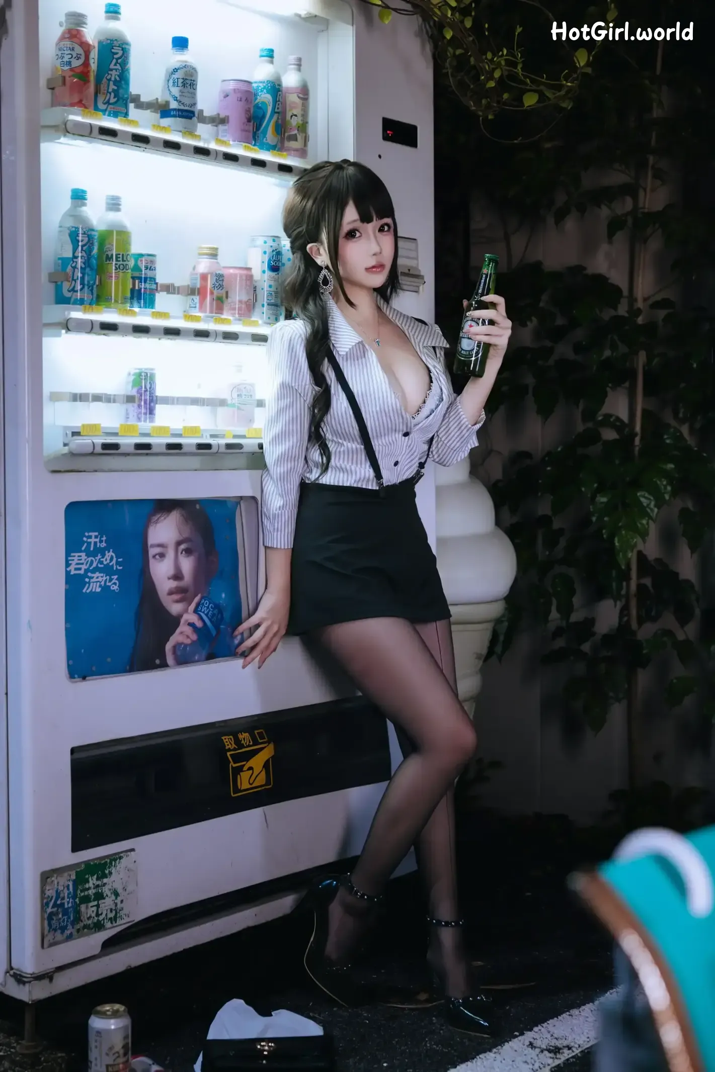 102_hotgirl.world.webp