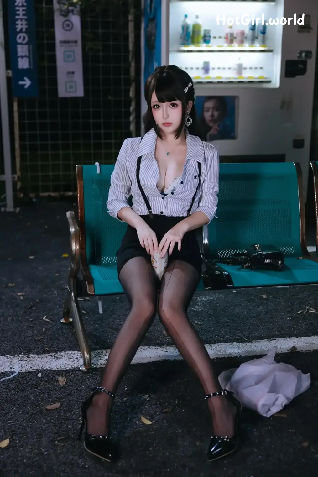 148_hotgirl.world.webp