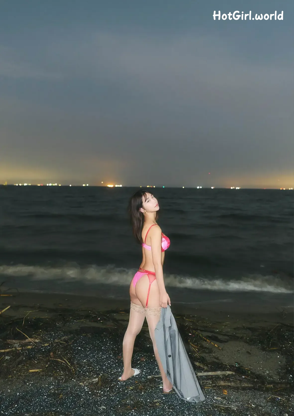 081_hotgirl.world.webp