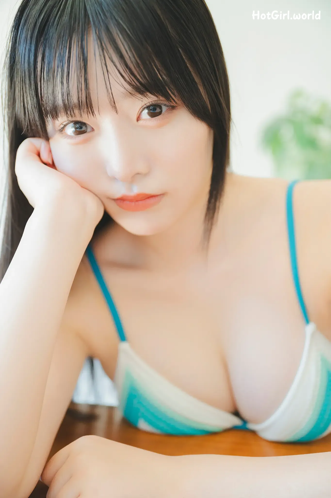 069_hotgirl.world.webp