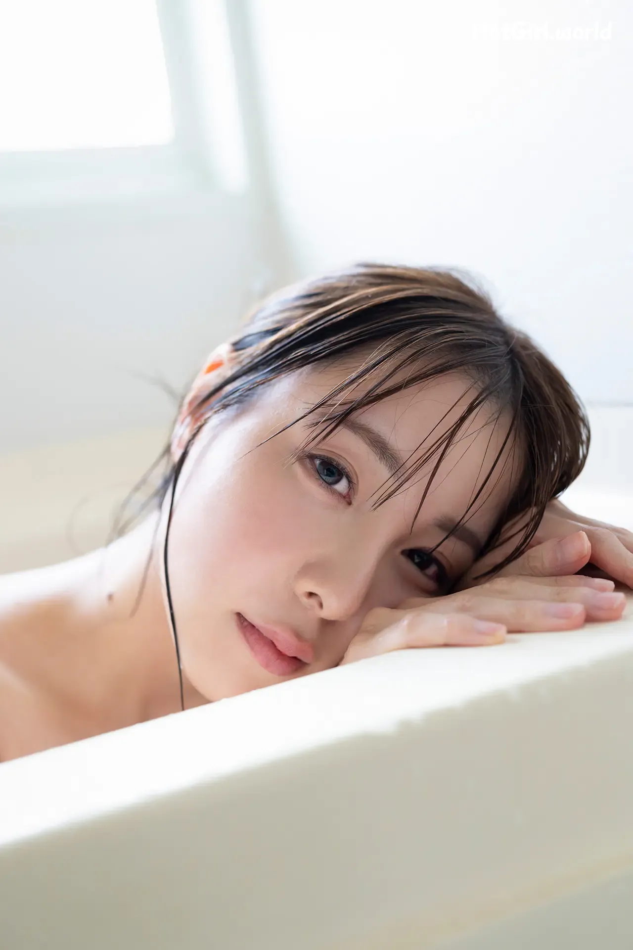 091_hotgirl.world.webp