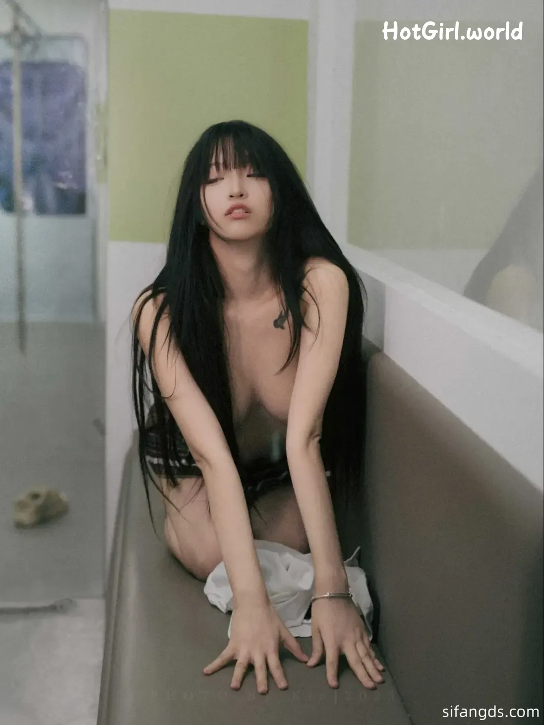 100_hotgirl.world.webp